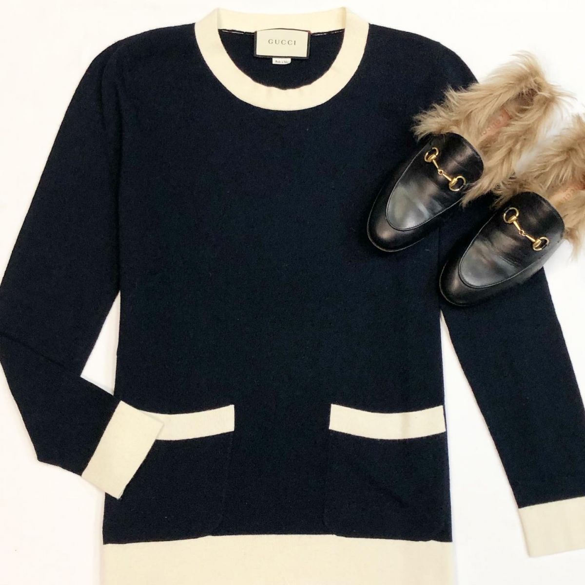 Кофта Gucci размер L цена 30 770 рубЛоферы Gucci размер 38.5 цена 30 770 руб
