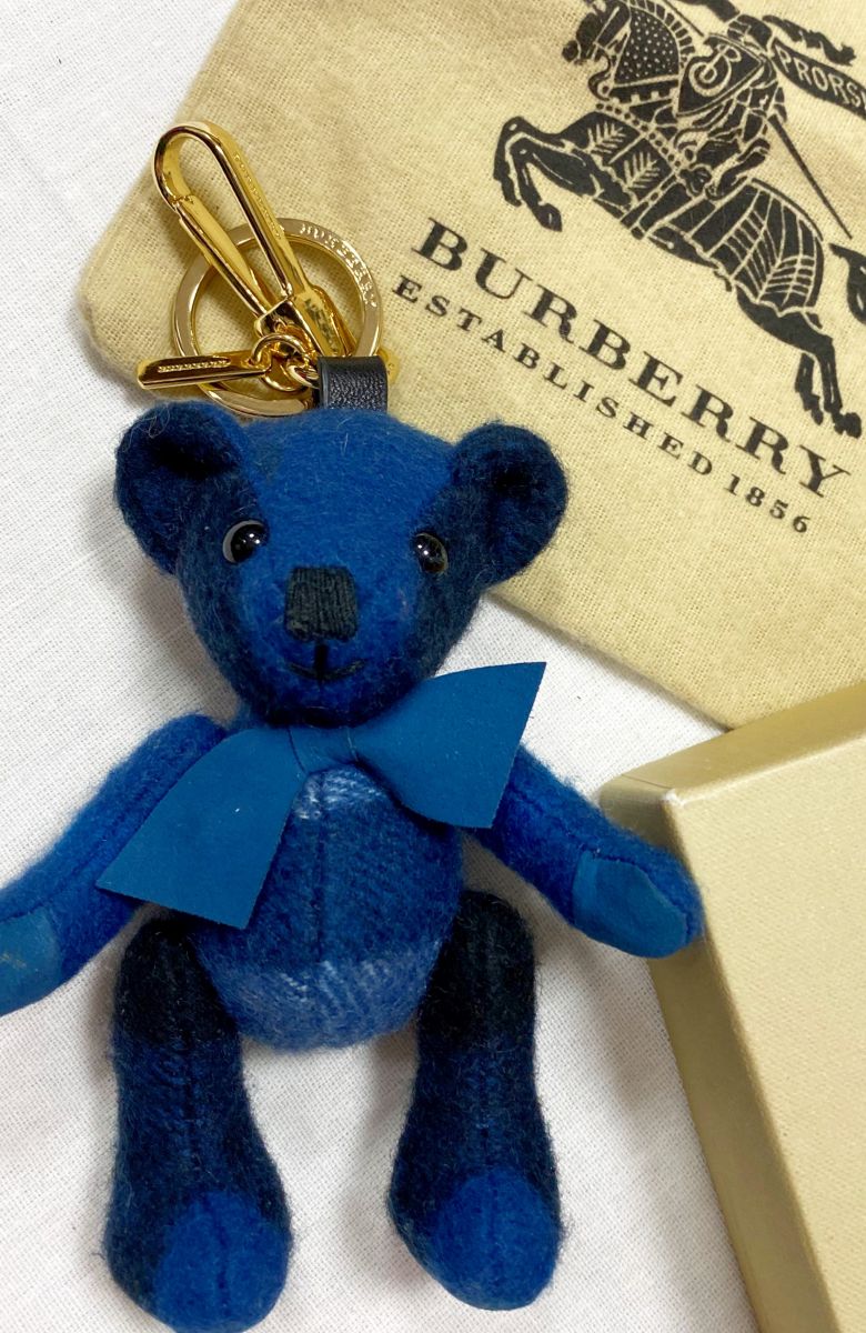 Брелок / мишка / Burberry цена 7 828 руб