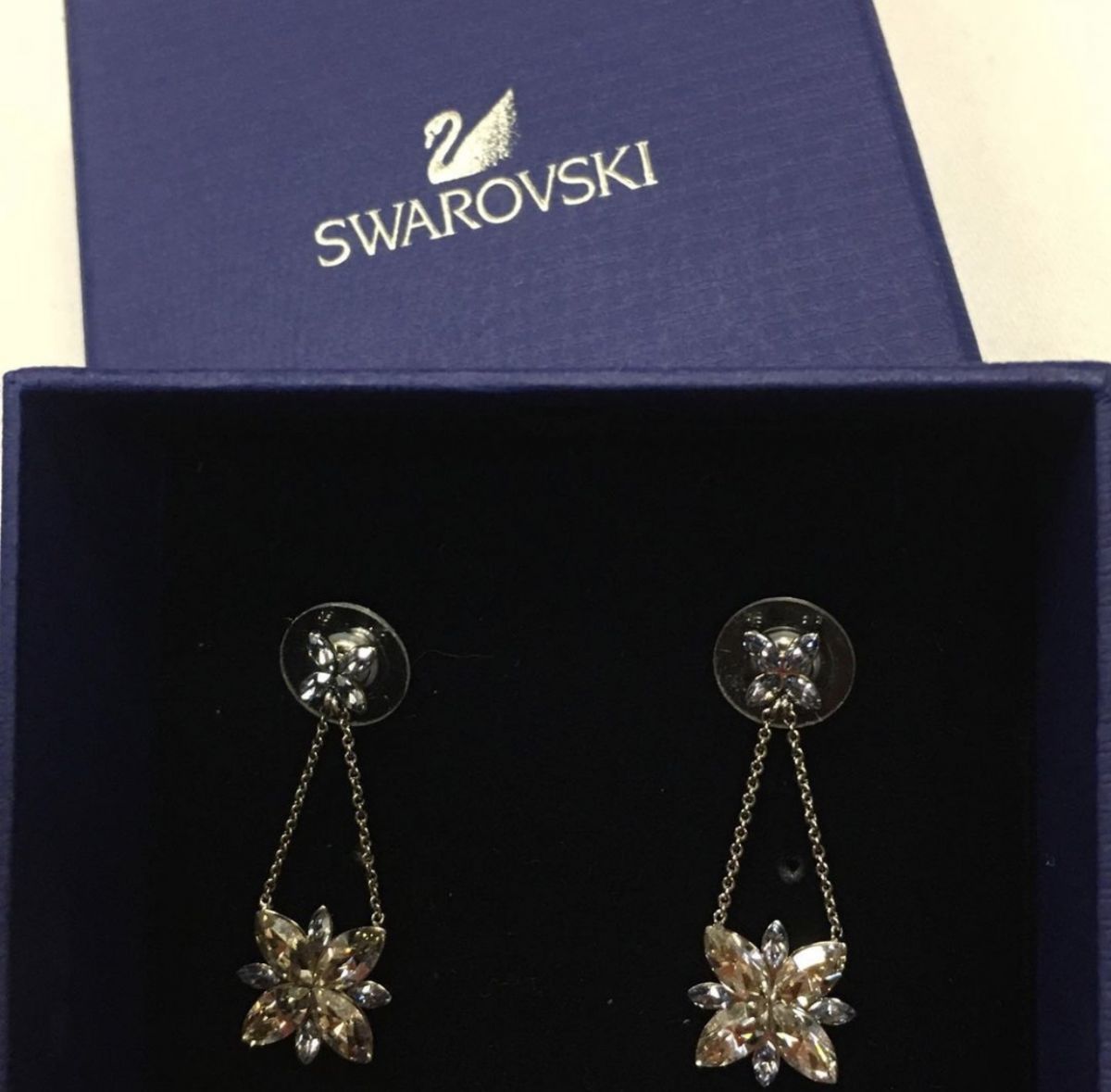 Серьги Swarovski цена 3 078 руб