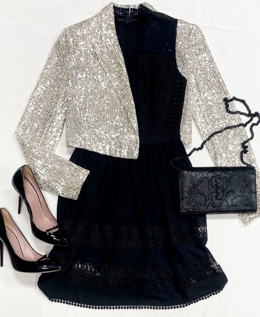 Платье Allsaints размер 38 цена 10 959 руб
Жакет /пайетки / Tatmu размер XS цена 7 828 руб
Туфли Gucci размер 39.5 цена 18 786 руб
Сумка Ysl 