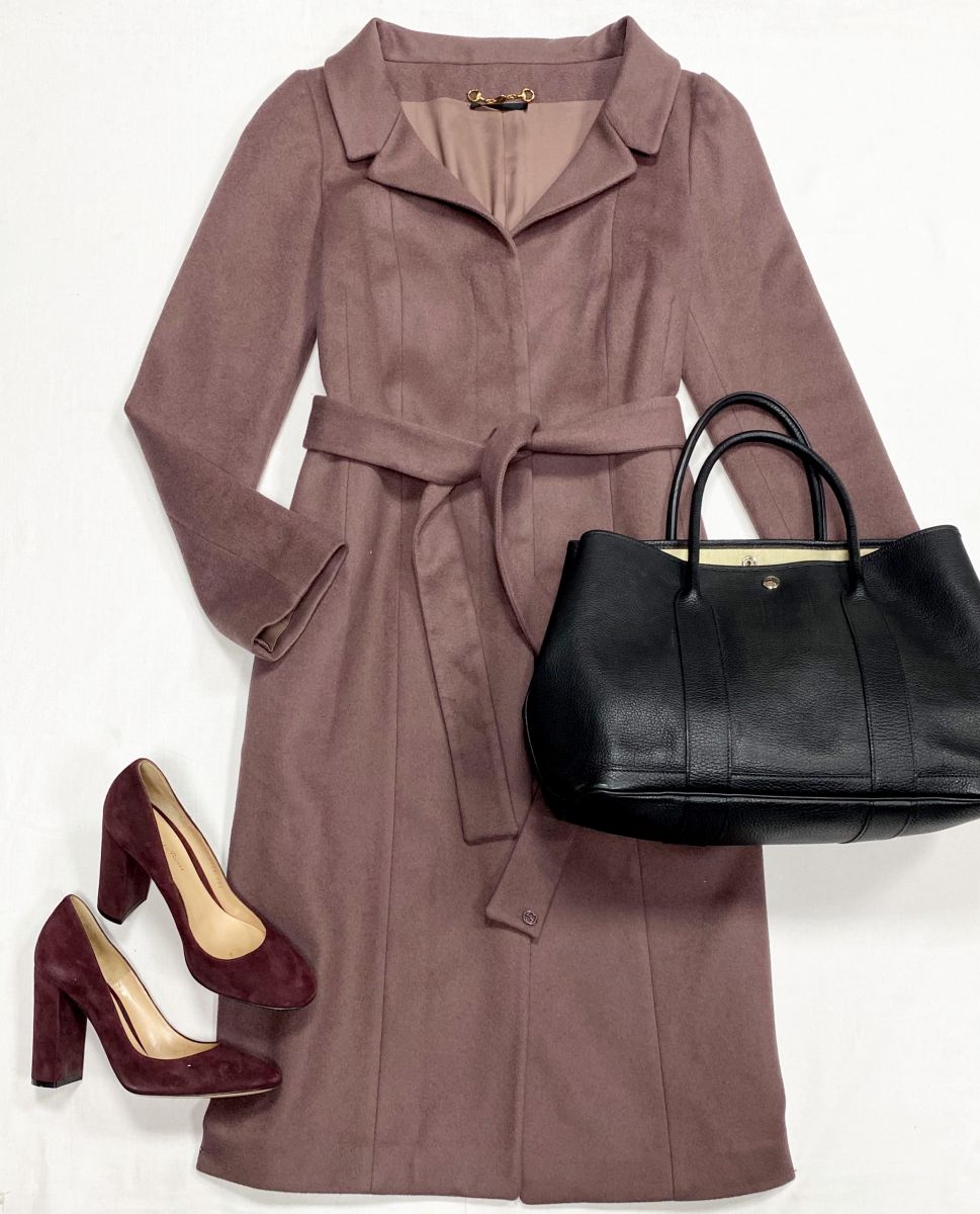 Пальто Gucci размер 44 цена 26 614 руб
Туфли Gianvito Rossi размер 38.5 цена 15 655 руб
Сумка Hermes 