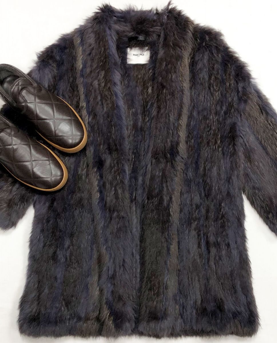 Шубка Max Moi размер 38 цена 23 483 руб
Лоферы BOTTEGA VENETA размер 38.5 цена 31 310 руб