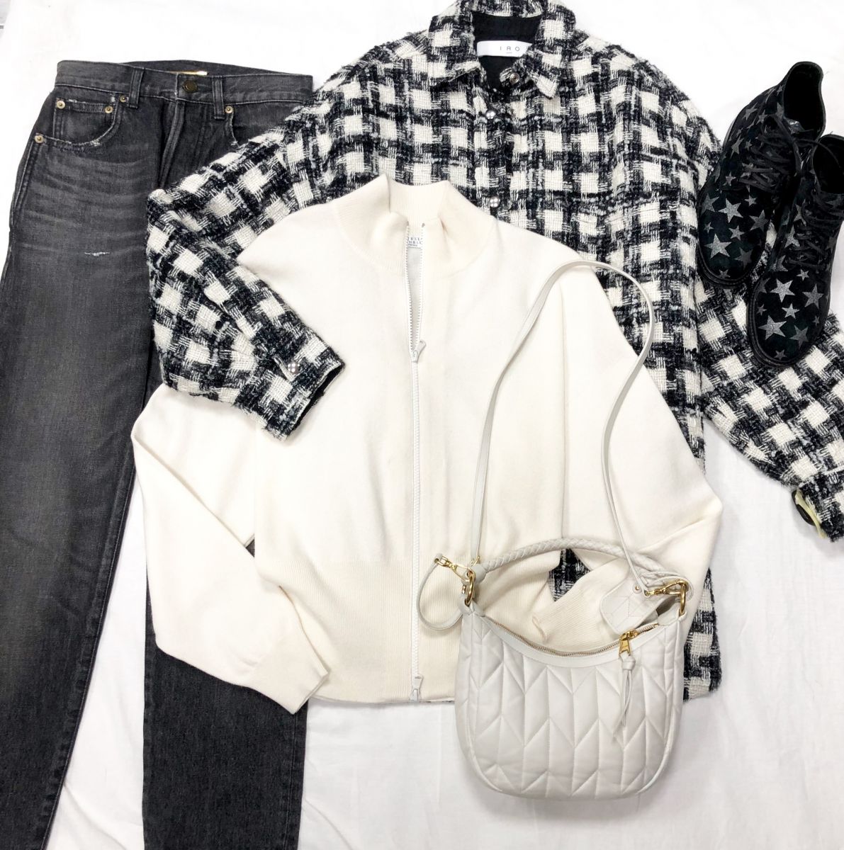 Рубашка IRO размер S цена 18 768 руб Джинсы Saint Laurent размер25 цена 15 655 руб Ботинки SAINT LAURENT размер 36 цена 7 828 руб Сумочка MIU MIU