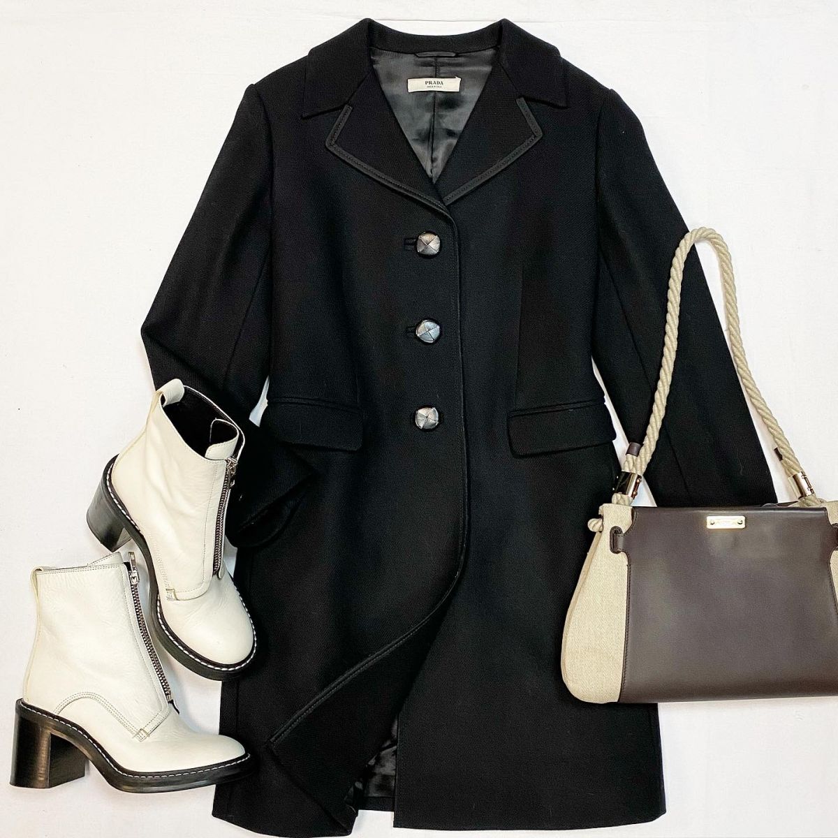 Пальто Prada размер 46 цена 23 078 руб Ботильоны Rag&amp;Bone размер 39 цена 15 385 руб Сумка Celine