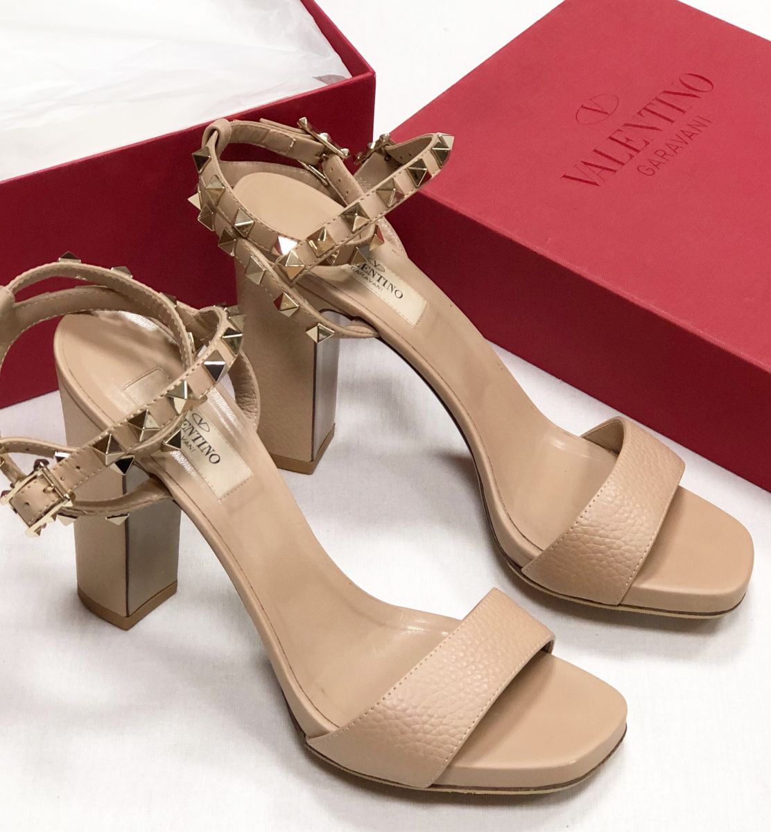 Босоножки Valentino размер 37.5 цена 15 655 руб