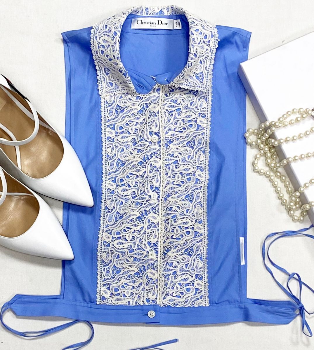 Топ Christian Dior размер 40 цена 23 483 руб
Туфли Valentino размер 40 цена 23 483 руб