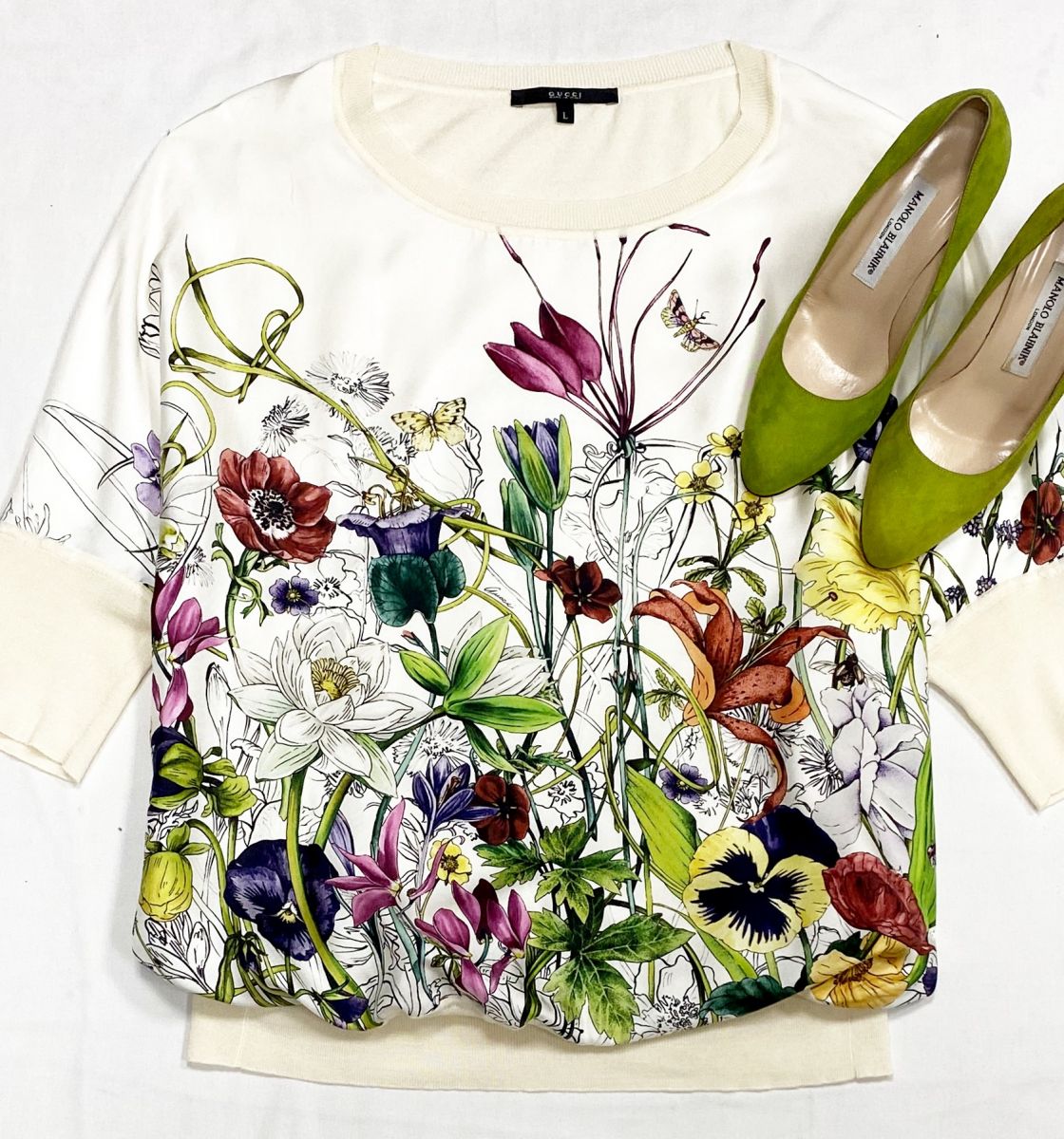 Кофта Gucci размер L цена 26 614 рубТуфли Manolo Blahnik размер 36.5 цена 23 483 руб