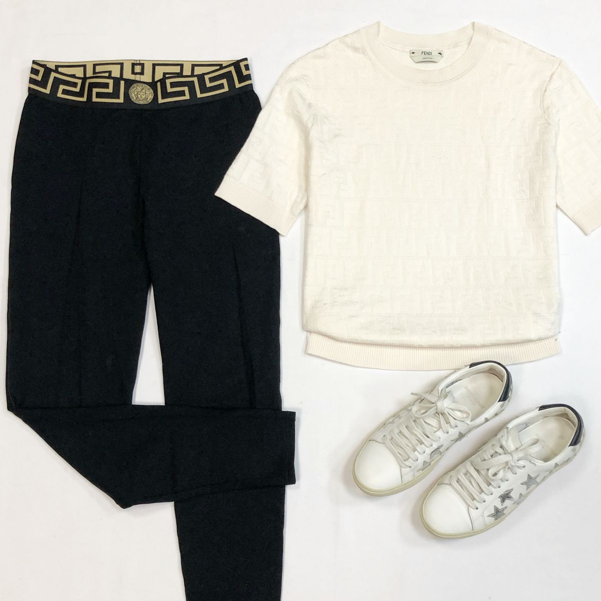 Кофта Fendi размер 42 цена 7 693 рубБрюки Versace размер 2 цена 4 616 рубКеды Saint Laurent размер 36 цена 15 385 руб