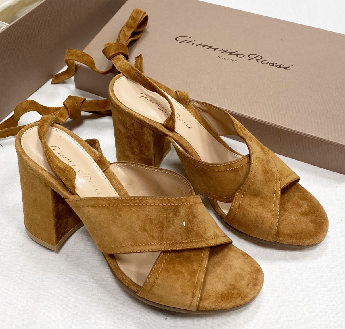 Босоножки Gianvito Rossi размер 36 цена 23 483 руб / новые /