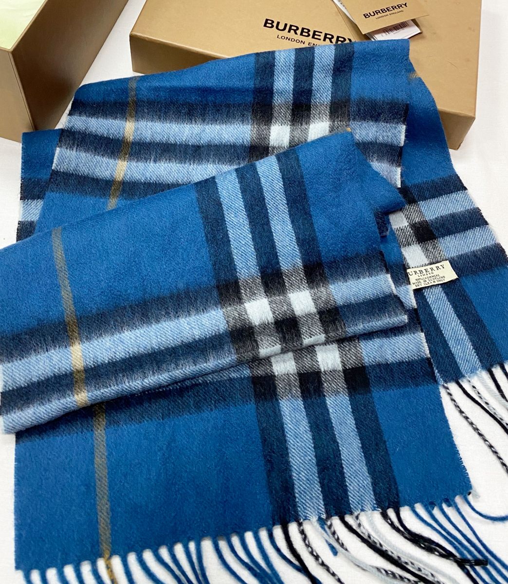 Шарф / кашемир / Burberry цена 7 828 руб