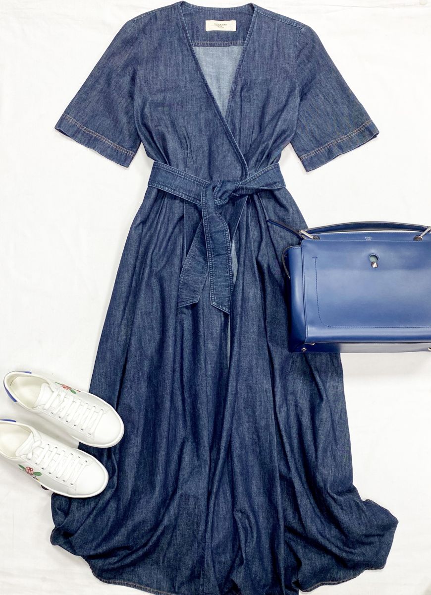 Платье Weekend/ Max Mara размер 42 цена 12 524 руб
Кеды Gucci размер 35.5 цена 31 310 руб
Сумка Fendi