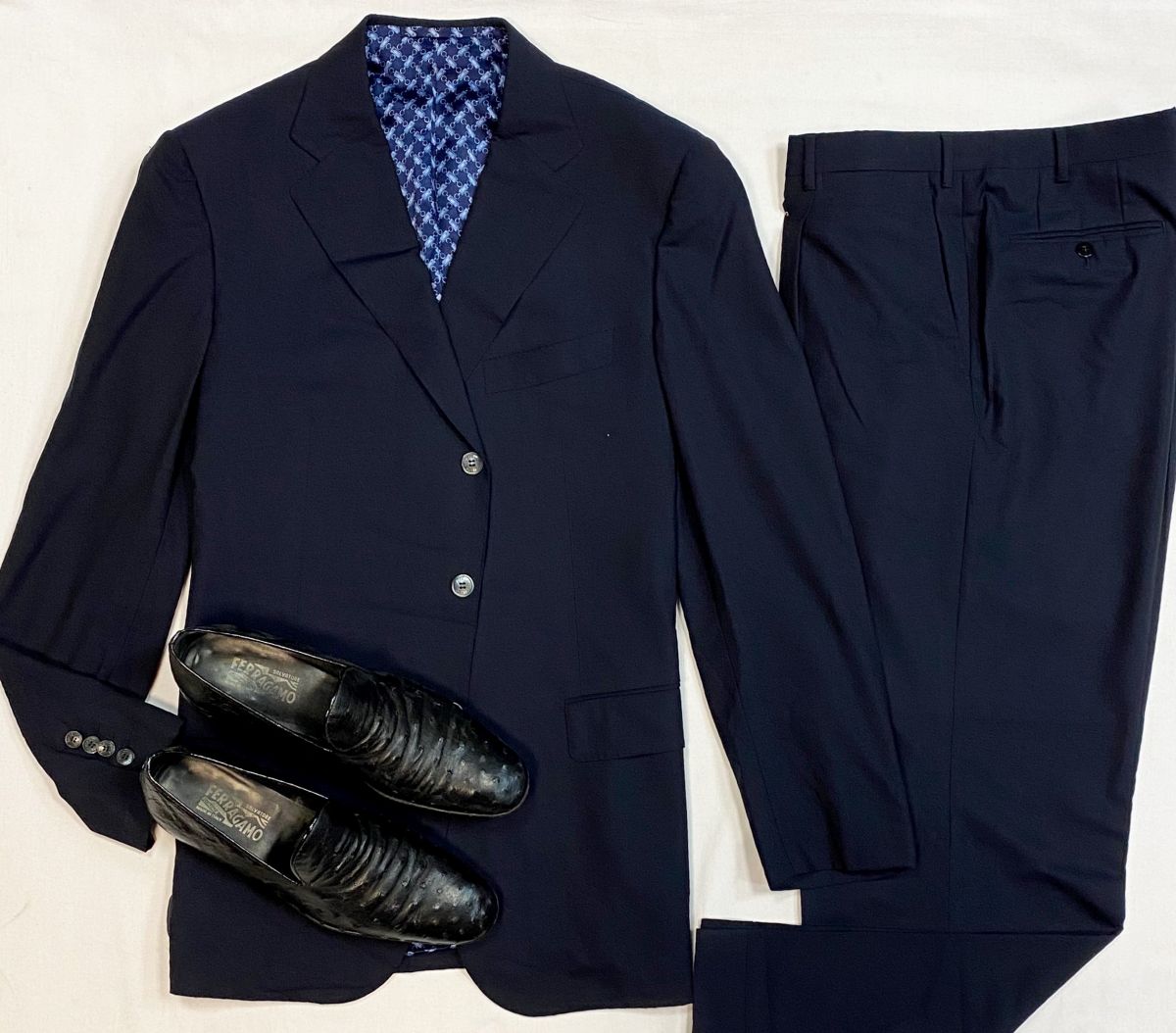 #mechtamen Костюм Zilli размер 54 цена 15 385 руб
Ботинки Salvatore Ferragamo размер 44.5 цена 10 770 руб 