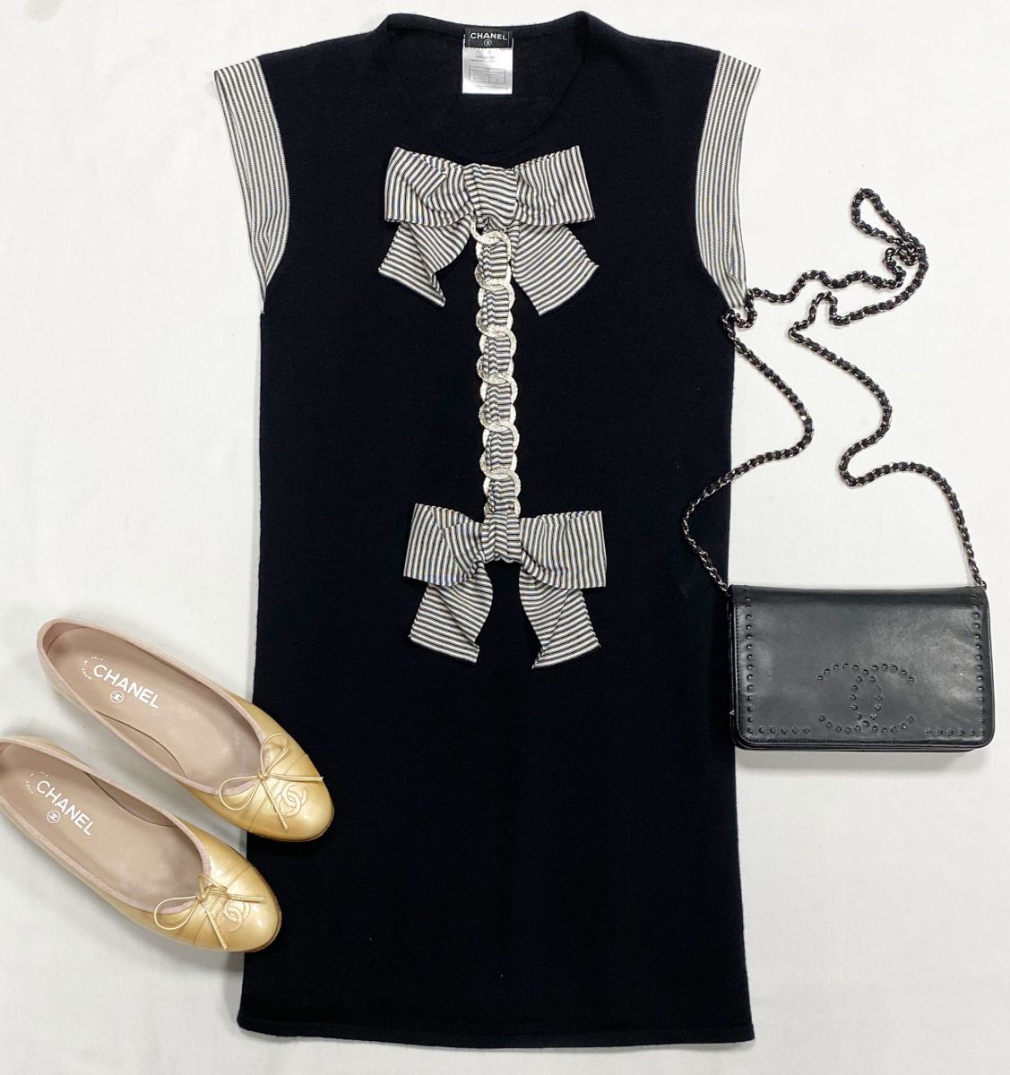 Кофта-Туника Chanel размер 38 цена 15 385 руб
Балетки Chanel размер 37.5 цена 23 078 руб
Сумка Chanel 