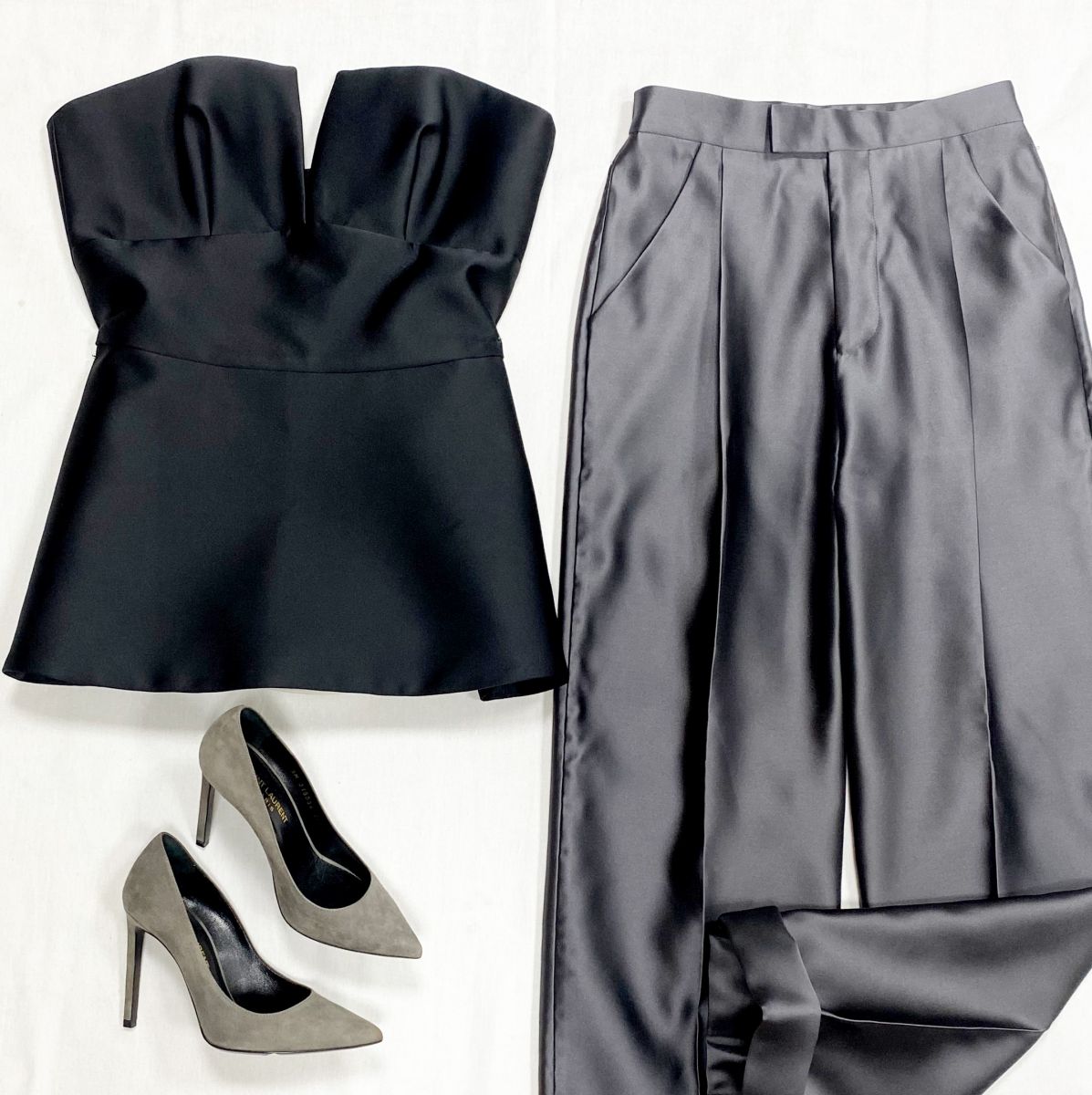 Брюки Tom Ford размер 38 цена 23 483 руб
Топ Roziecorsets размер 42 цена 15 655 руб
Туфли Saint Laurent размер 35.5 цена 23 483 руб