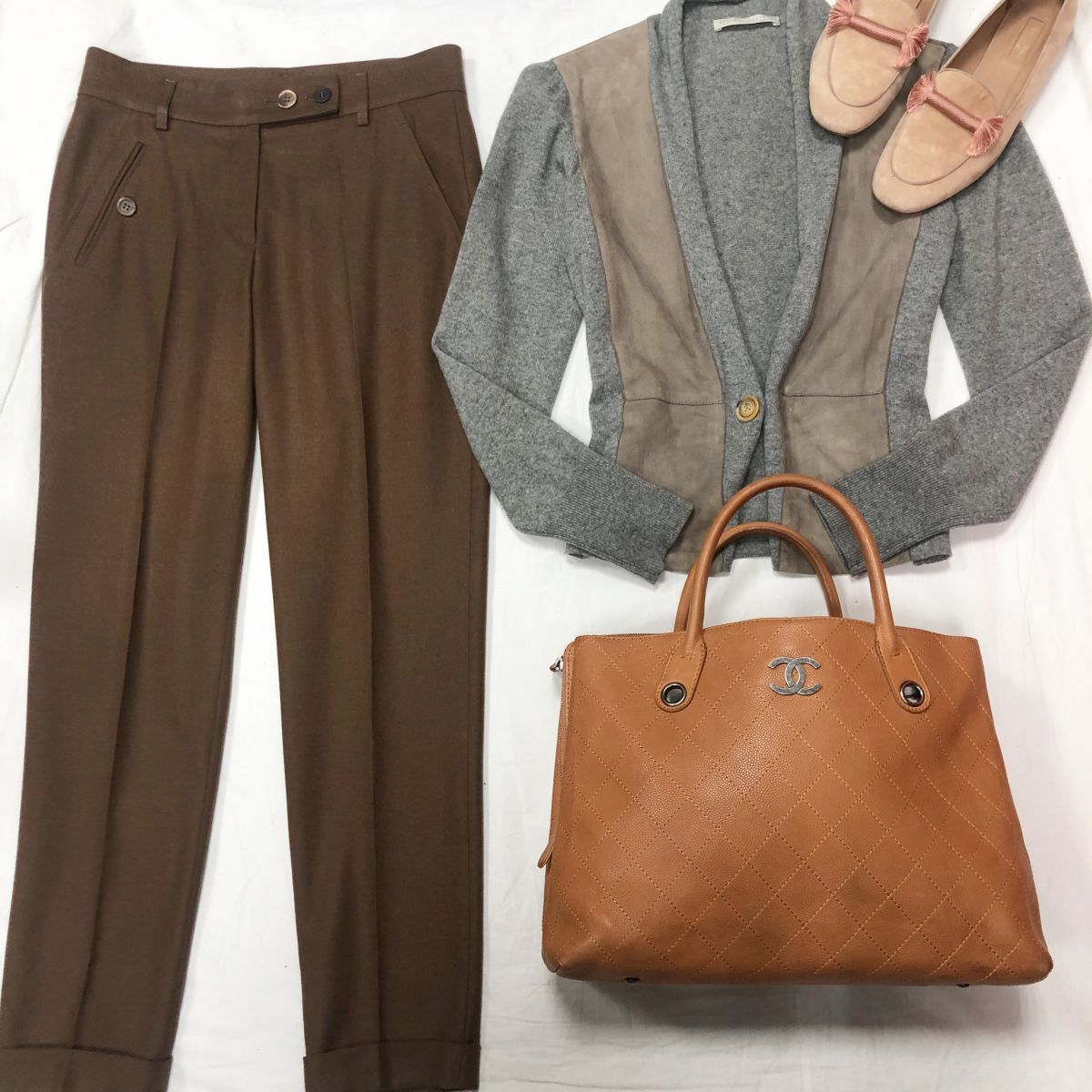 Жакет /замша/шелк/кашемир/ Fabiana Filippi размер S цена 10 959 руб 
Брюки Brunello Cuccinelli размер S цена 18 786 руб 
Лоферы Altuzzara размер 40 цена 7 828 руб 
Сумка Chanel