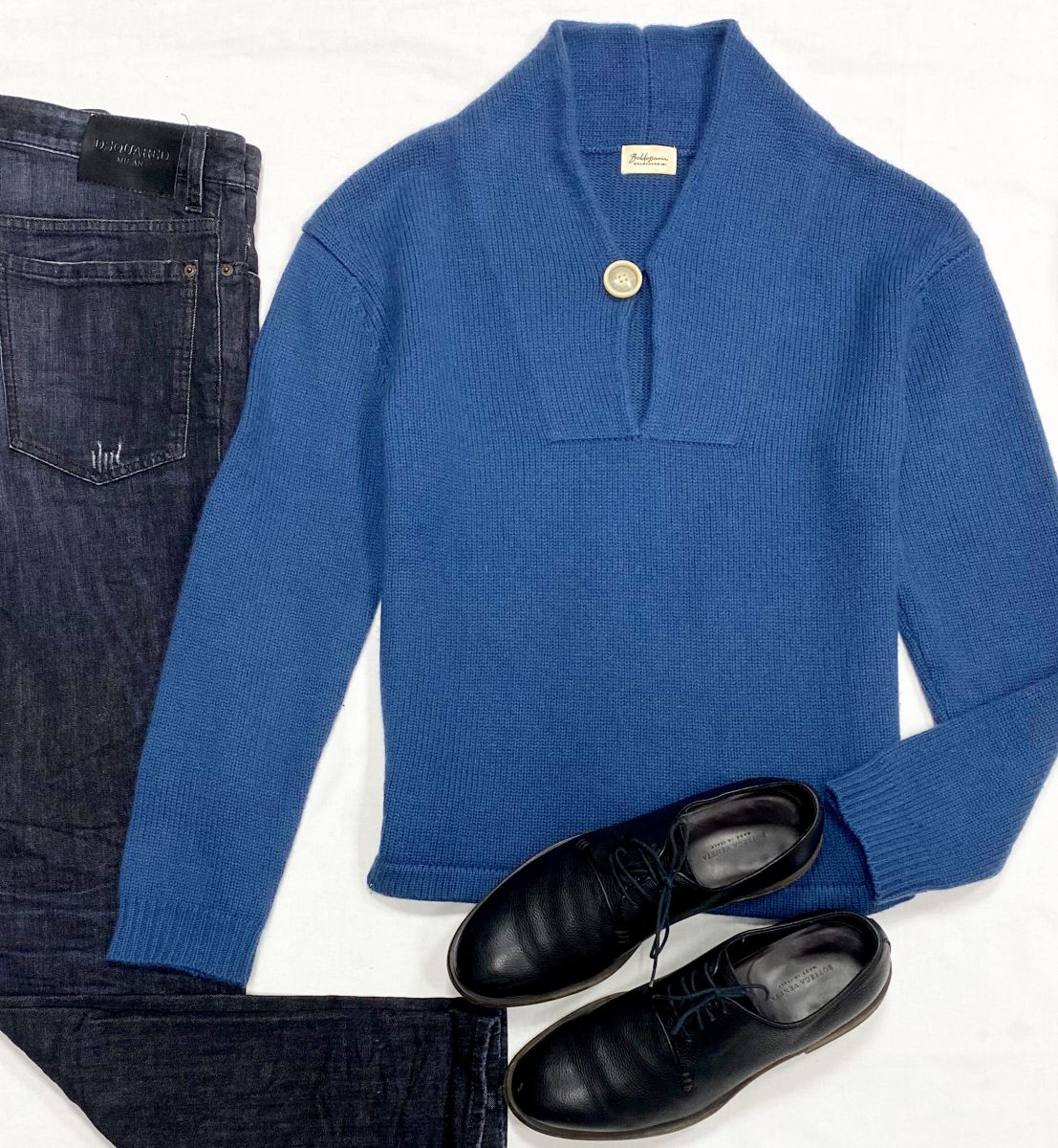 #mechtamen Свитер Baldessarini размер 46 цена 23 483 руб
Джинсы Dsquared размер 48 цена 7 828 руб
Ботинки Bottega Veneta размер 42 цена 12 524 руб