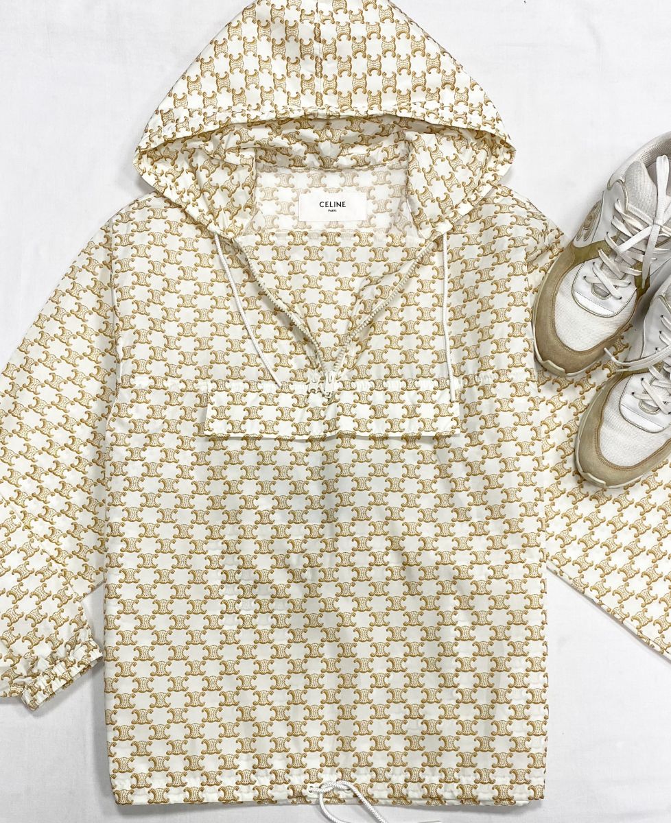 Ветровка Celine размер 36 цена 78 275 руб
Кроссовки Chanel размер 40.5 цена 31 310 руб