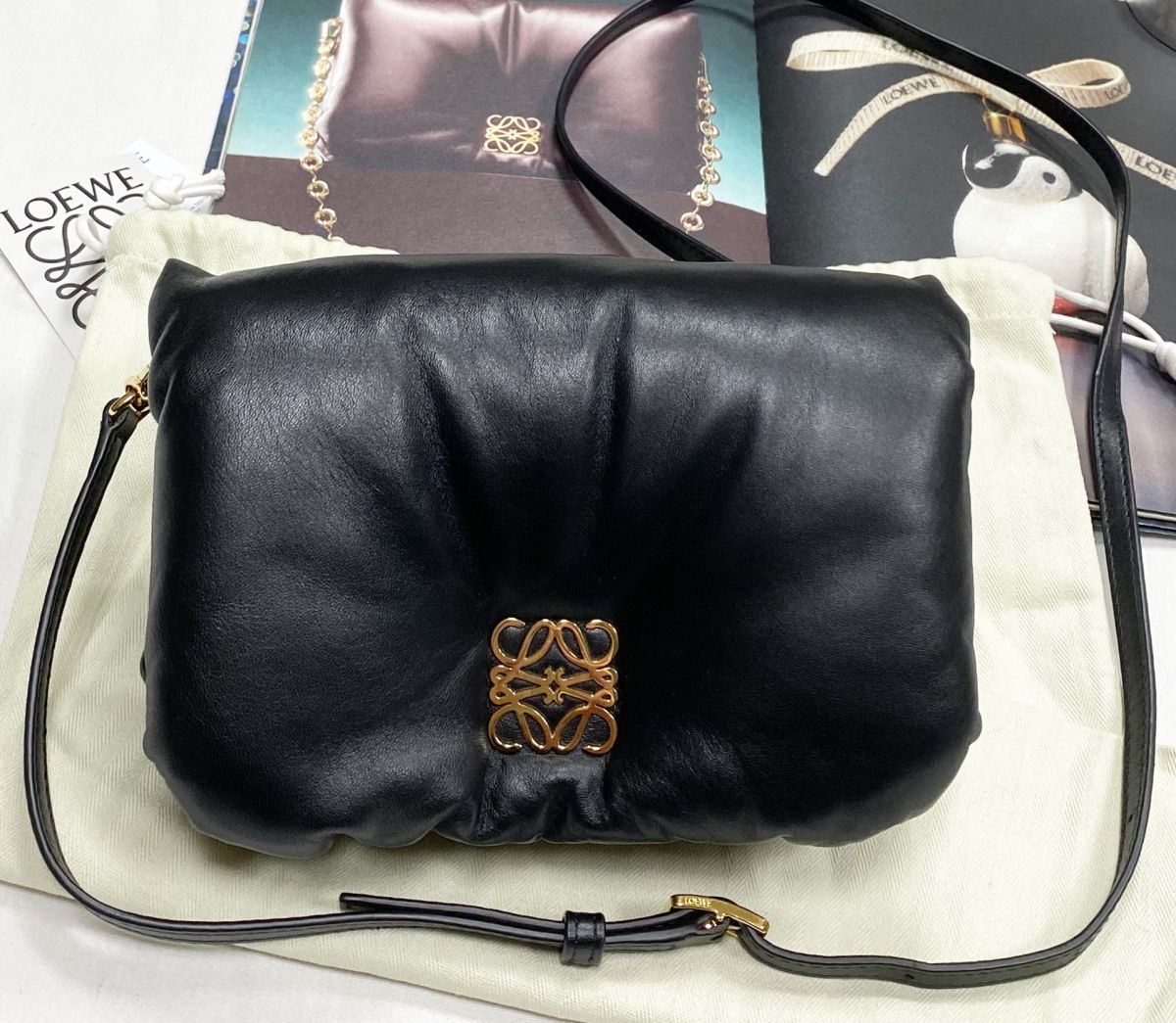 Сумочка Loewe размер 20/15 цена 78 275 руб