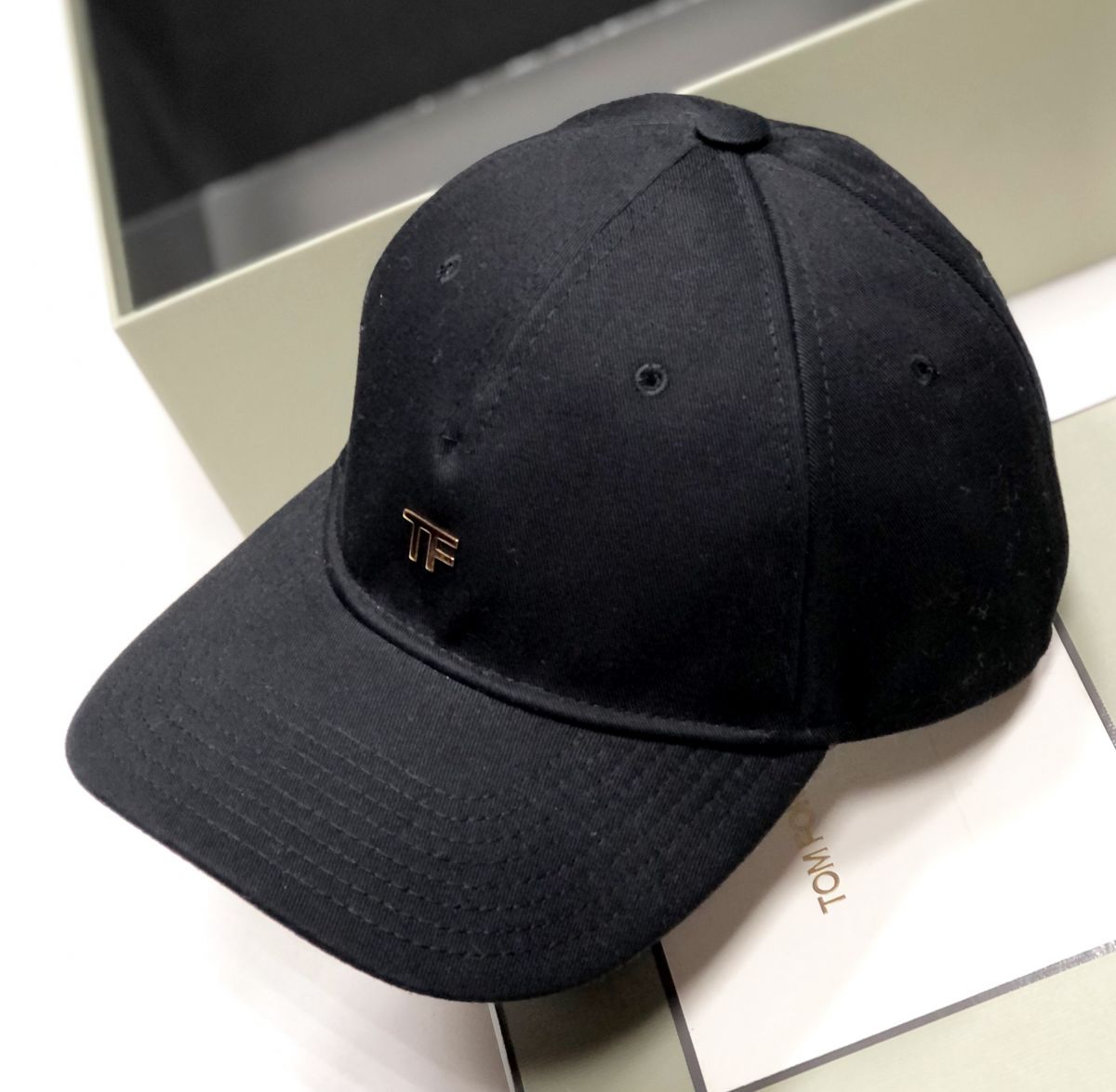 Кепка Tom Ford цена 15 641 руб