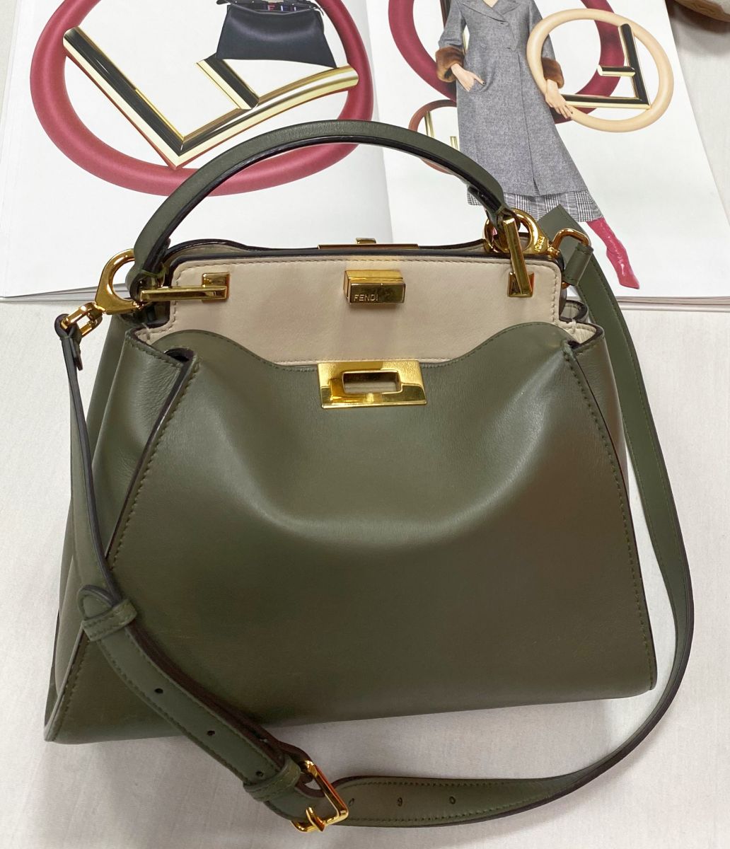 Сумка Fendi размер 25/20 цена 78 275 руб