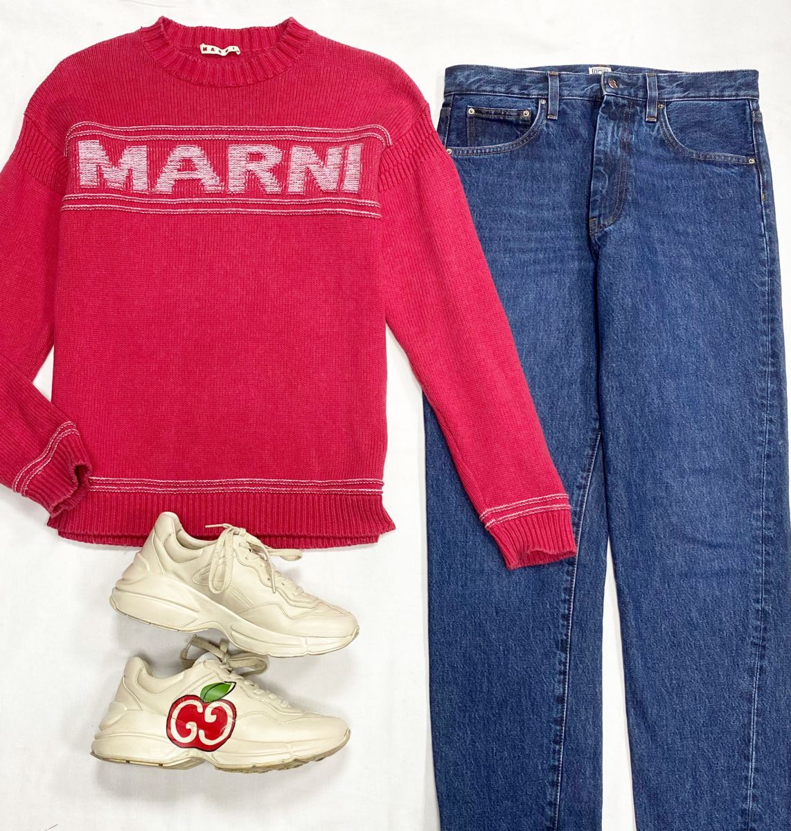 Кофта Marni размер 42 цена 7 828 рубДжинсы Toteme размер 27 цена 7 828 рубКроссовки Gucci размер 37 цена 23 483 руб