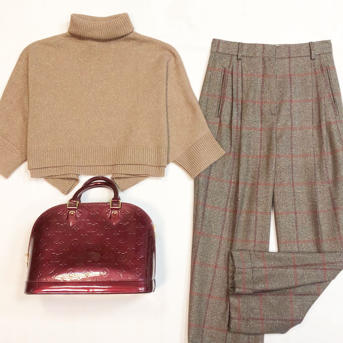 Кофта/люрекс/ Brunello Cucinelli размер S цена 10 770 рубБрюки /люрекс/ Max Mara размер 38 цена 10 770 рубСумка Louis Vuitton