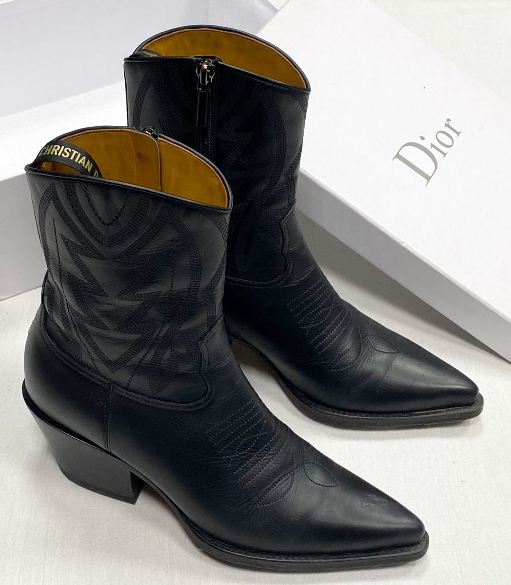 Казаки Christian Dior размер 37 цена 23 483 руб