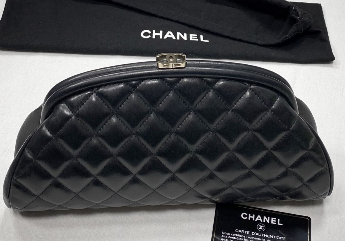 Клатч Chanel размер 30/15 цена 78 275 руб / карточка /