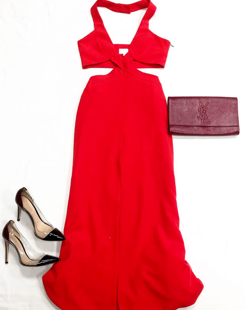 Платье Genny размер 44 цена 15 655 руб
Туфли Gianvito Rossi размер 37.5 цена 10 959 руб
Клатч Ysl