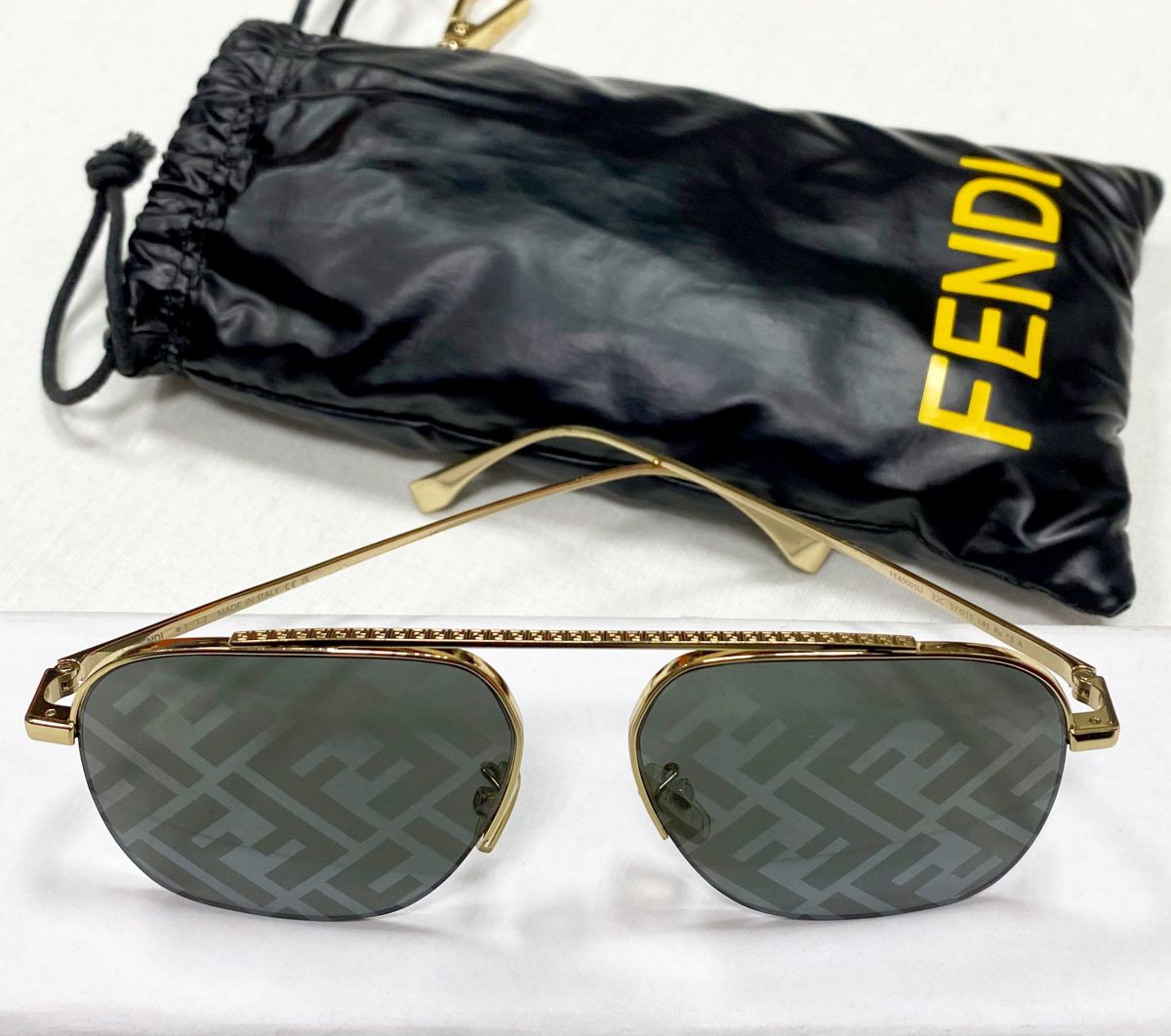 Очки Fendi цена 15 655 руб