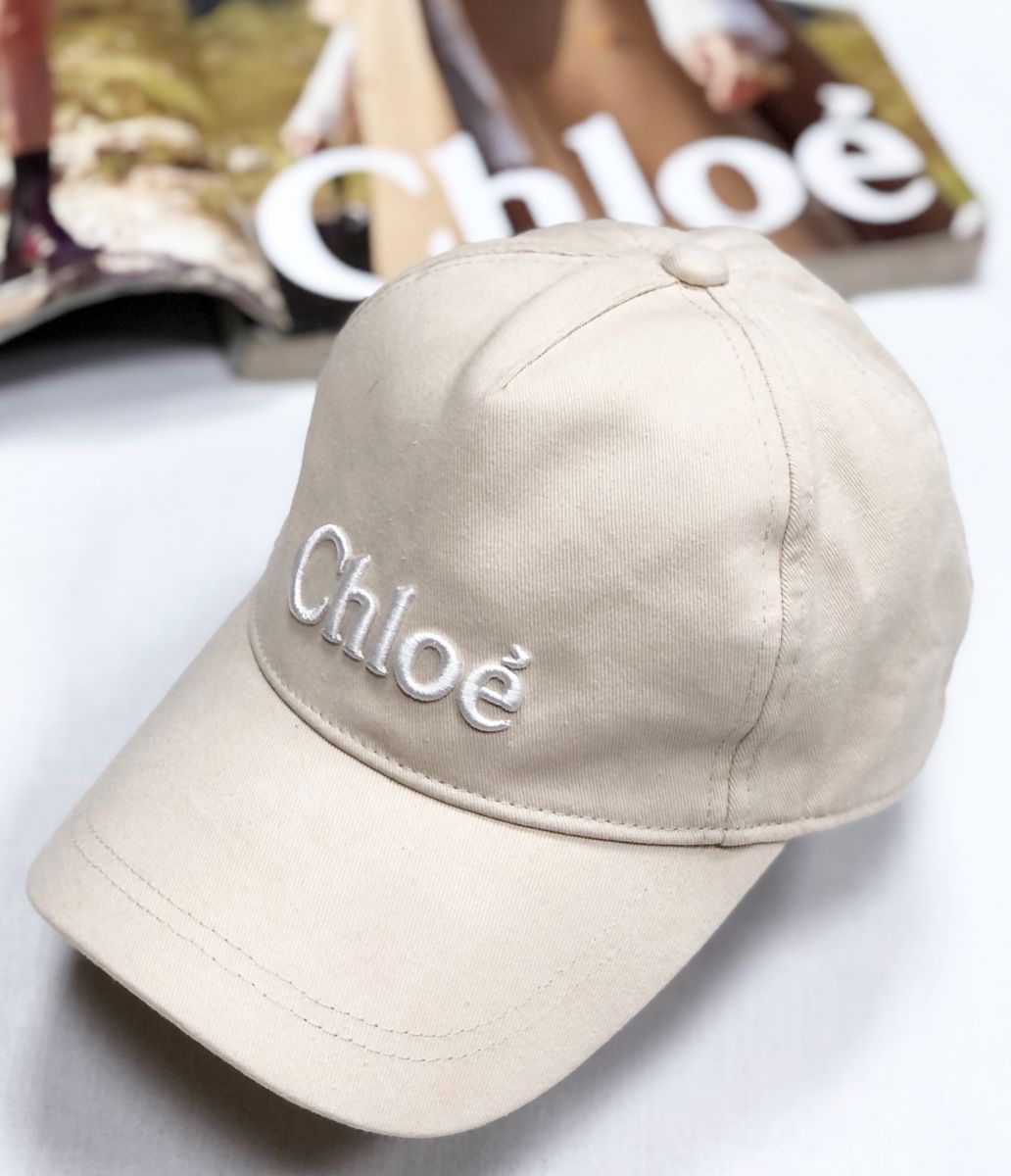Кепка Chloe цена 6 262 руб

