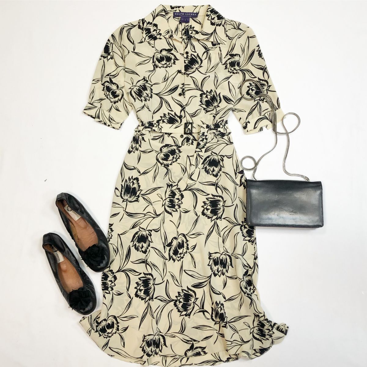 Платье Ralph Lauren размер 2 цена 7 693 руб
Балетки Lanvin размер 38 цена 6 154 руб
Сумка Saint Laurent