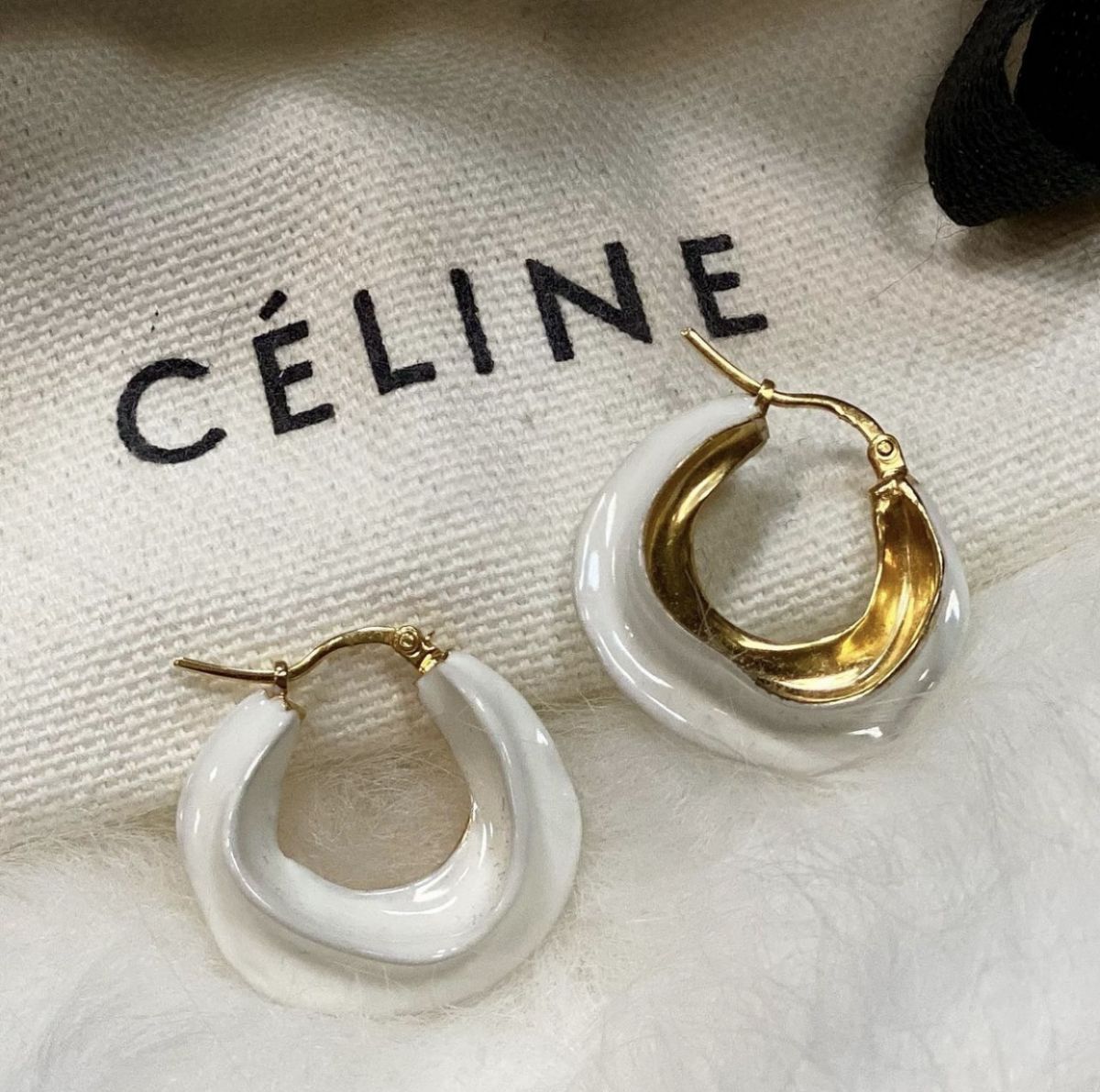 Серьги Celine цена 15 385 руб / упаковка / 