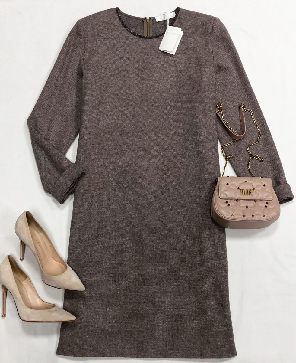 Платье /манили/ Fabiana Filippi размер 48 цена 10 959 руб/ с биркой/ 
Туфли Gianvito Rossi размер 37 цена 15 655 руб
Сумочка Christian Dior