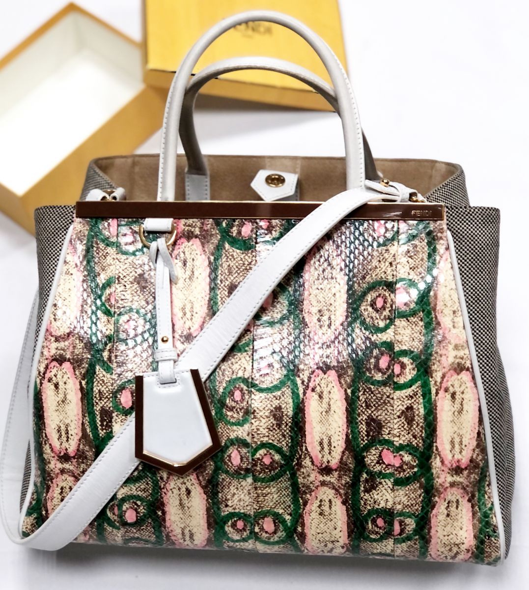 Сумка FENDI размер 35/28 цена 27 693 руб 