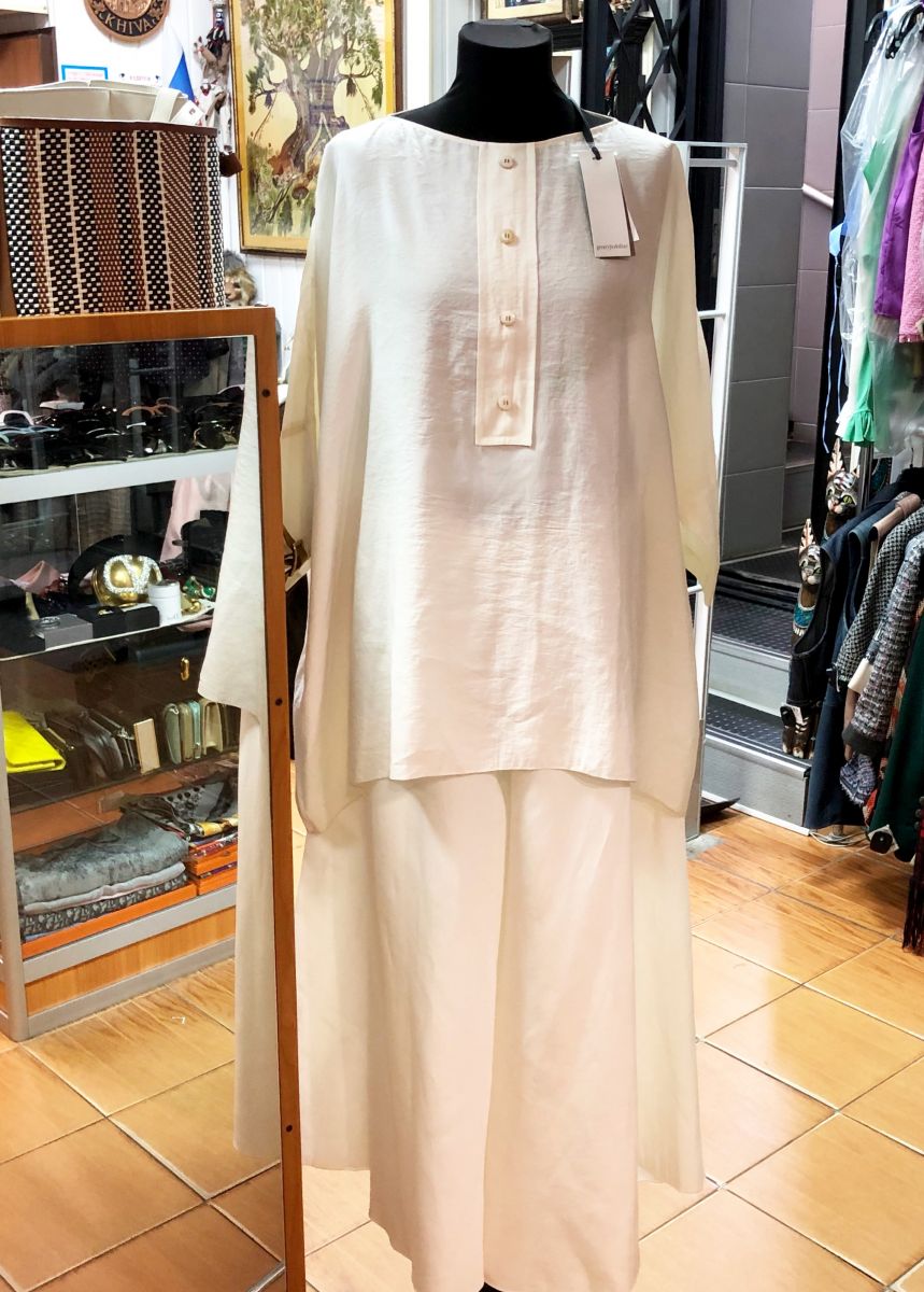 Костюм Туника + Брюки Gentryportofino размер 48 цена 31 310 руб/ с биркой/ 