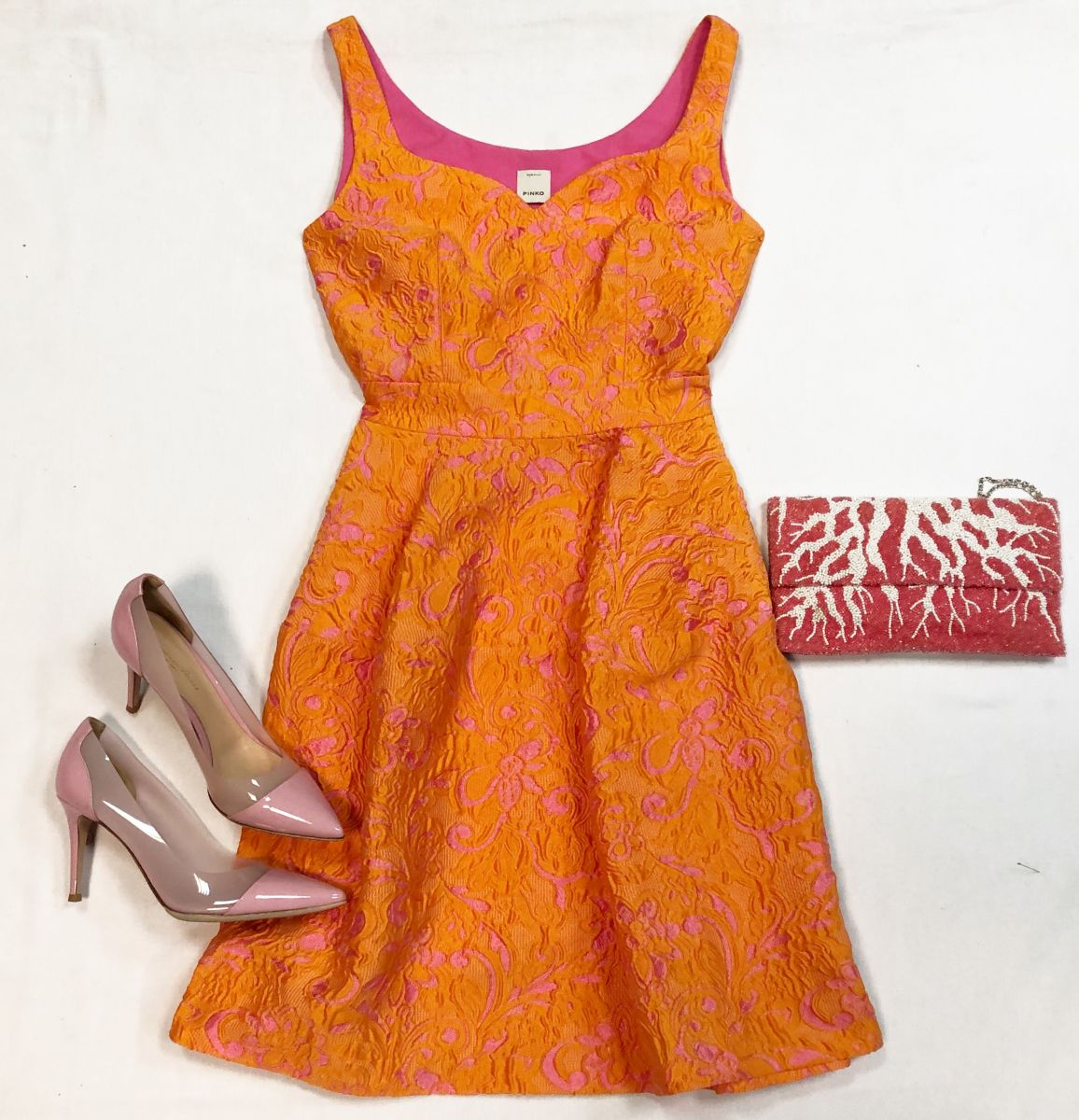 Платье Pinko размер 42 цена 4 616 рубТуфли Gianvito Rossi размер 38.5 цена 26 155 руб