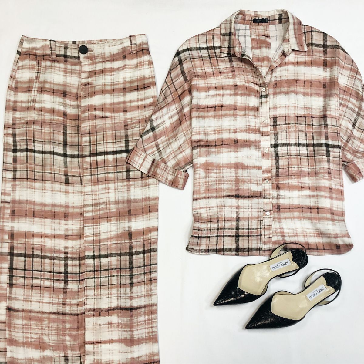 Костюм Joseph размер 38 цена 15 385 рубМюли Jimmy Choo размер 40 цена 23 078 руб