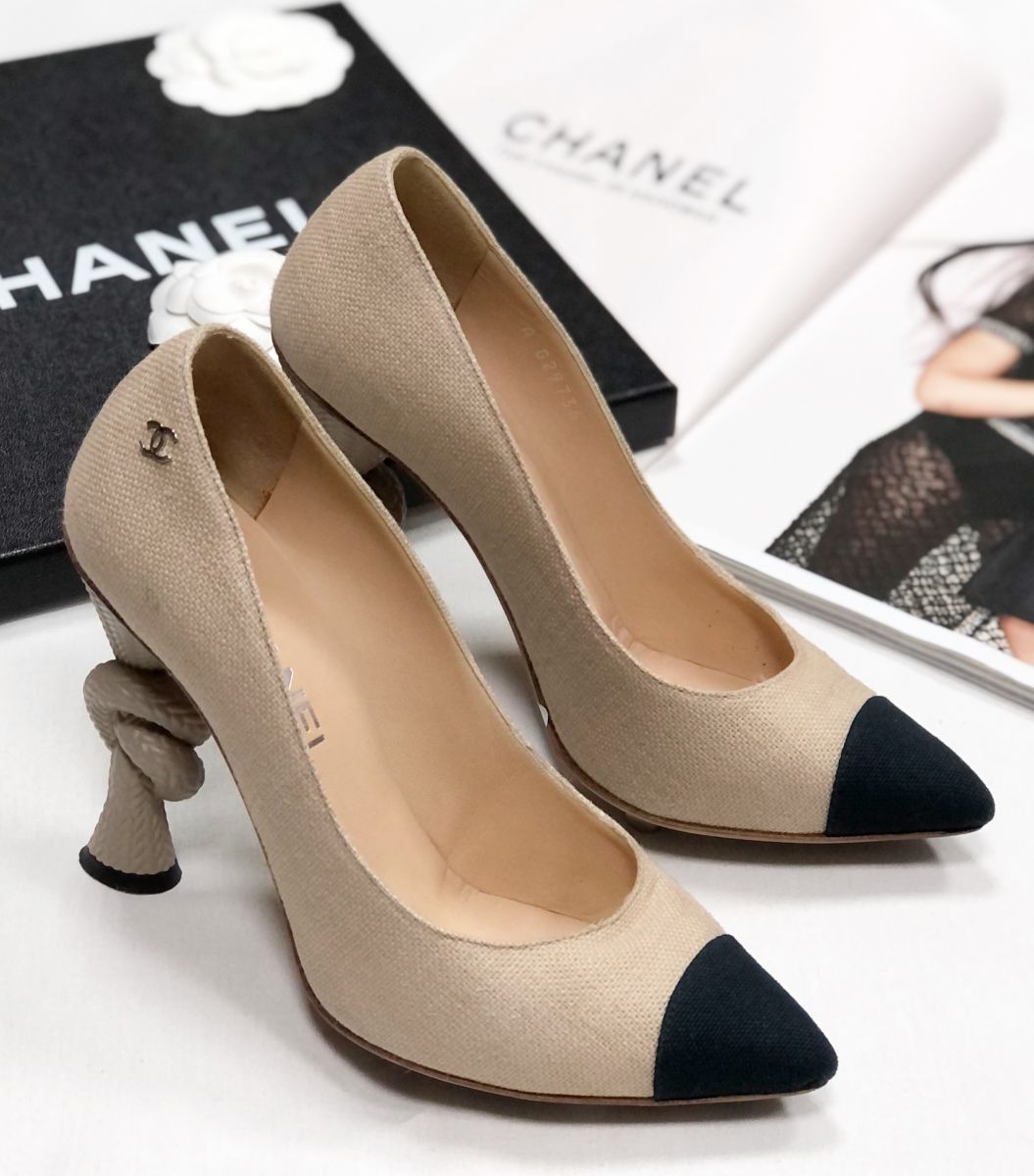 Туфли Chanel размер 37 цена 31 310 руб

