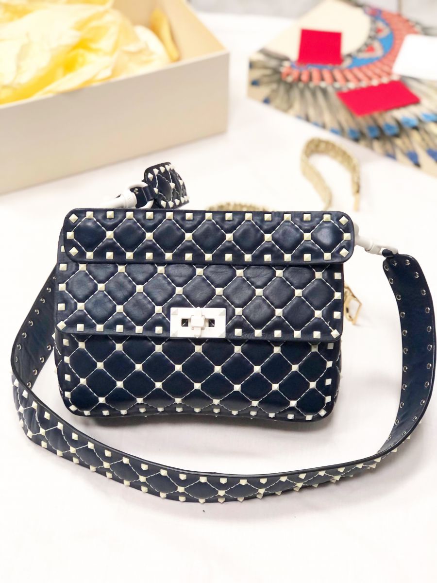 Сумка Valentino цена 78 
275 руб
