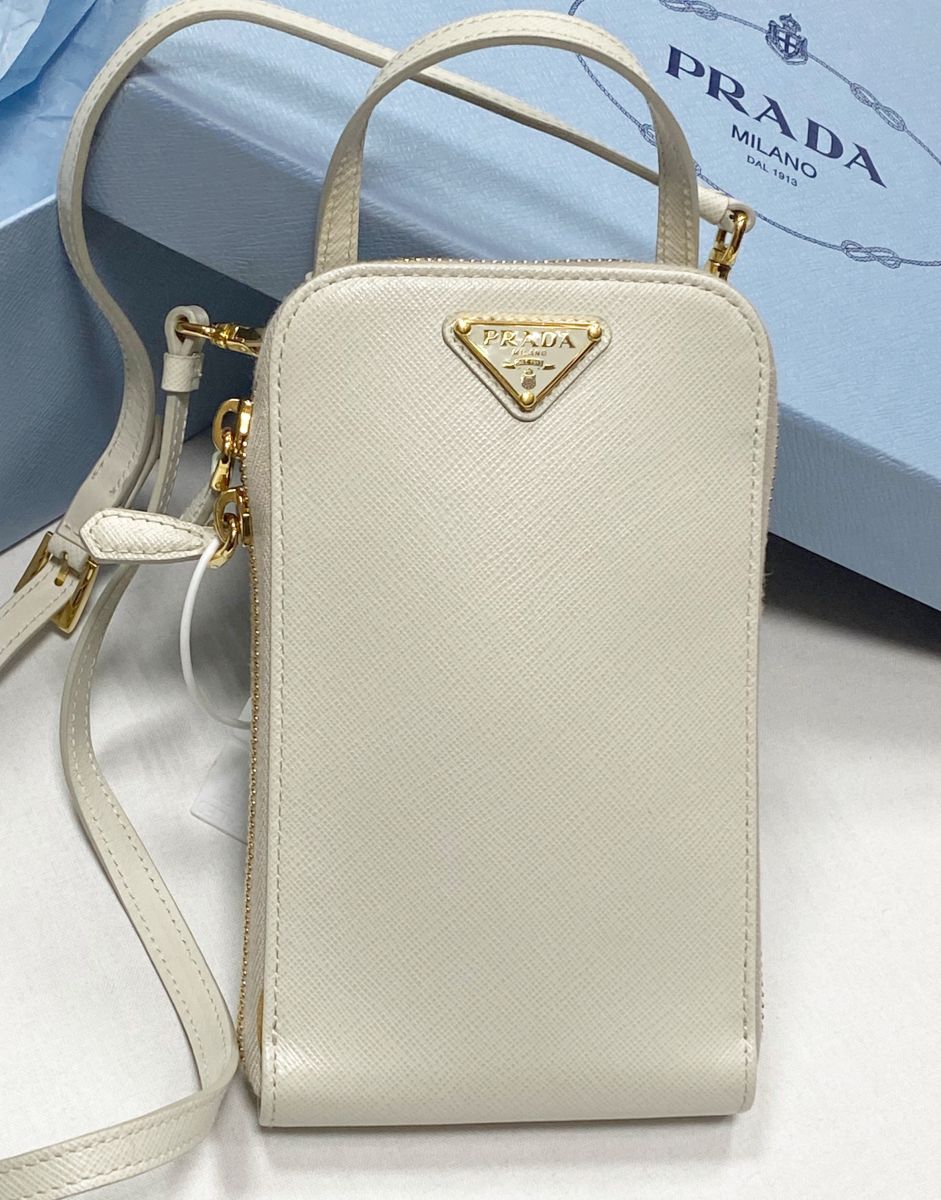 Сумочка Prada размер 10/18 цена 62 620 руб
