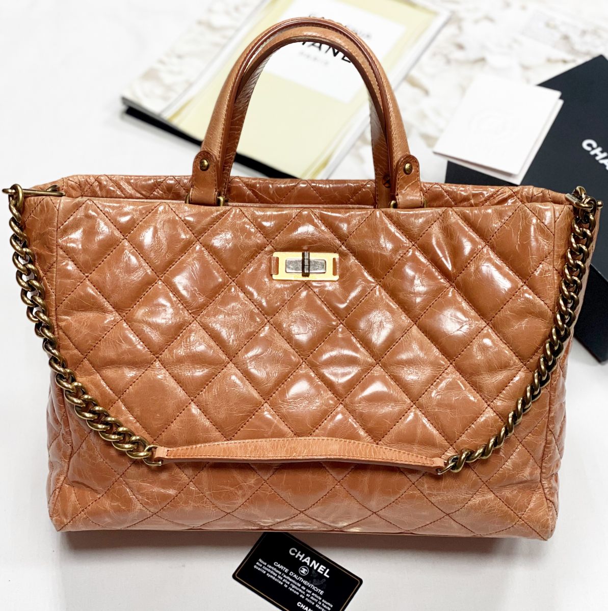 Сумка Chanel размер 35/22 цена 234 825 руб/ карточка/ 
