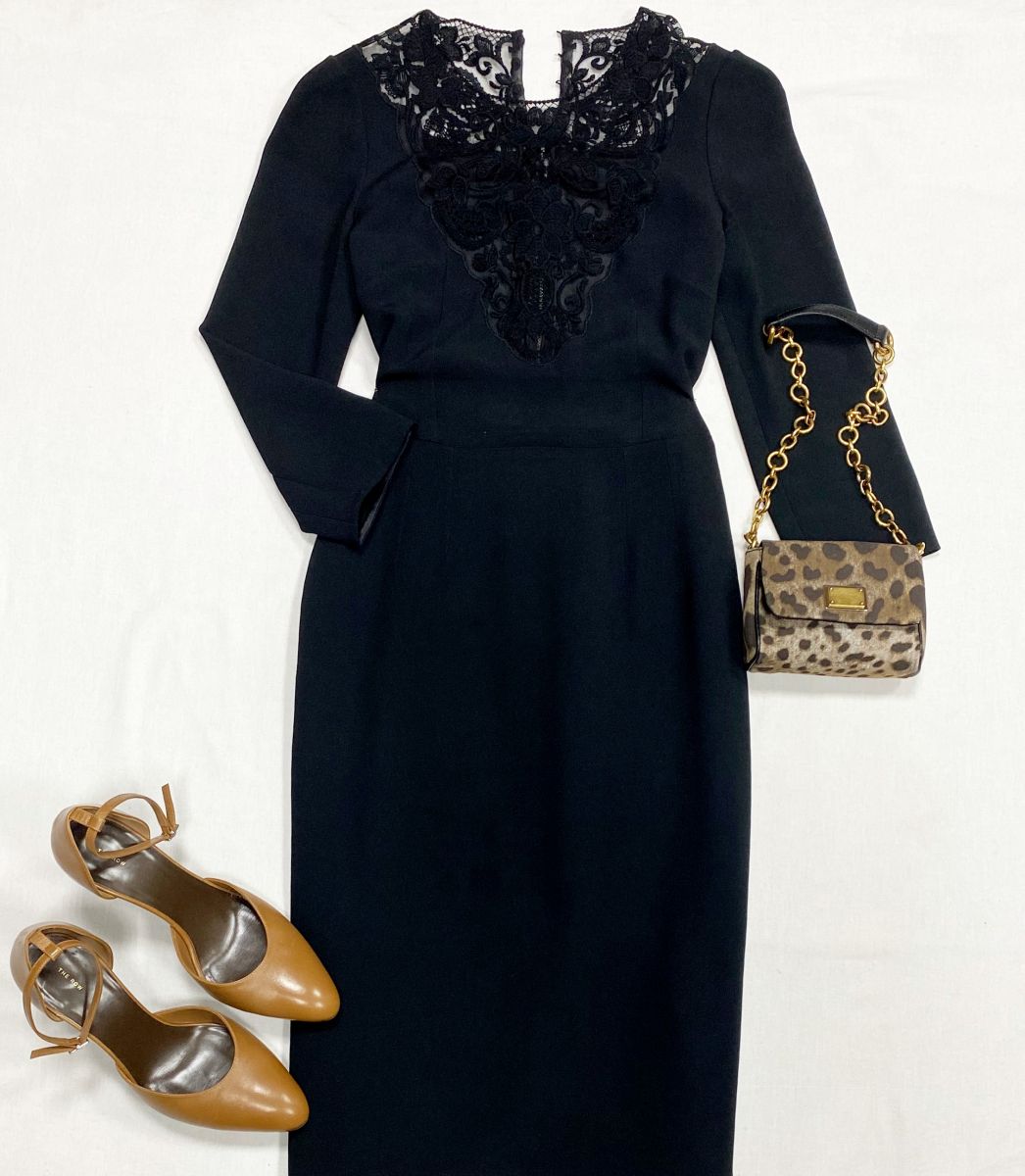 Платье Dolce Gabbana размер 42 цена 15 655 руб
Туфли The Row размер 40 цена 46 965 руб
Сумочка Dolce Gabbana 