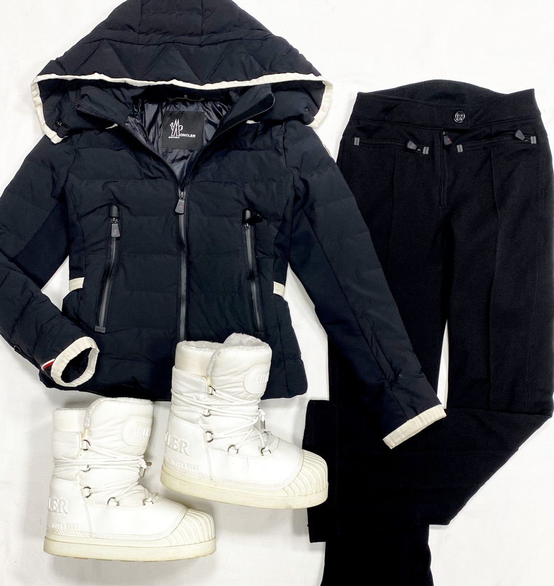 Костюм / горнолыжный/ Moncler размер 0 цена 30 770 руб
Луноходы Moncler размер 38 цена 23 078 руб