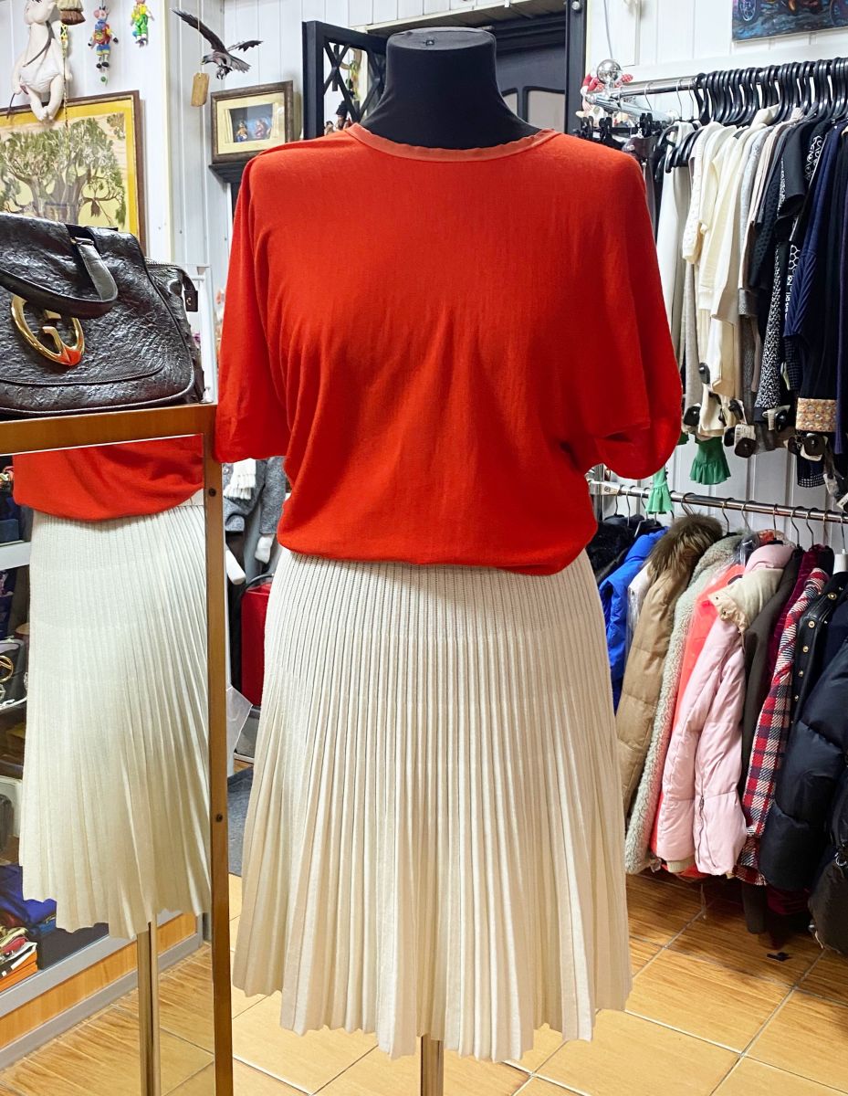 Кофта Lanvin размер S цена 7 828 руб
Юбка Hermes  размер 34 цена 15 655 руб