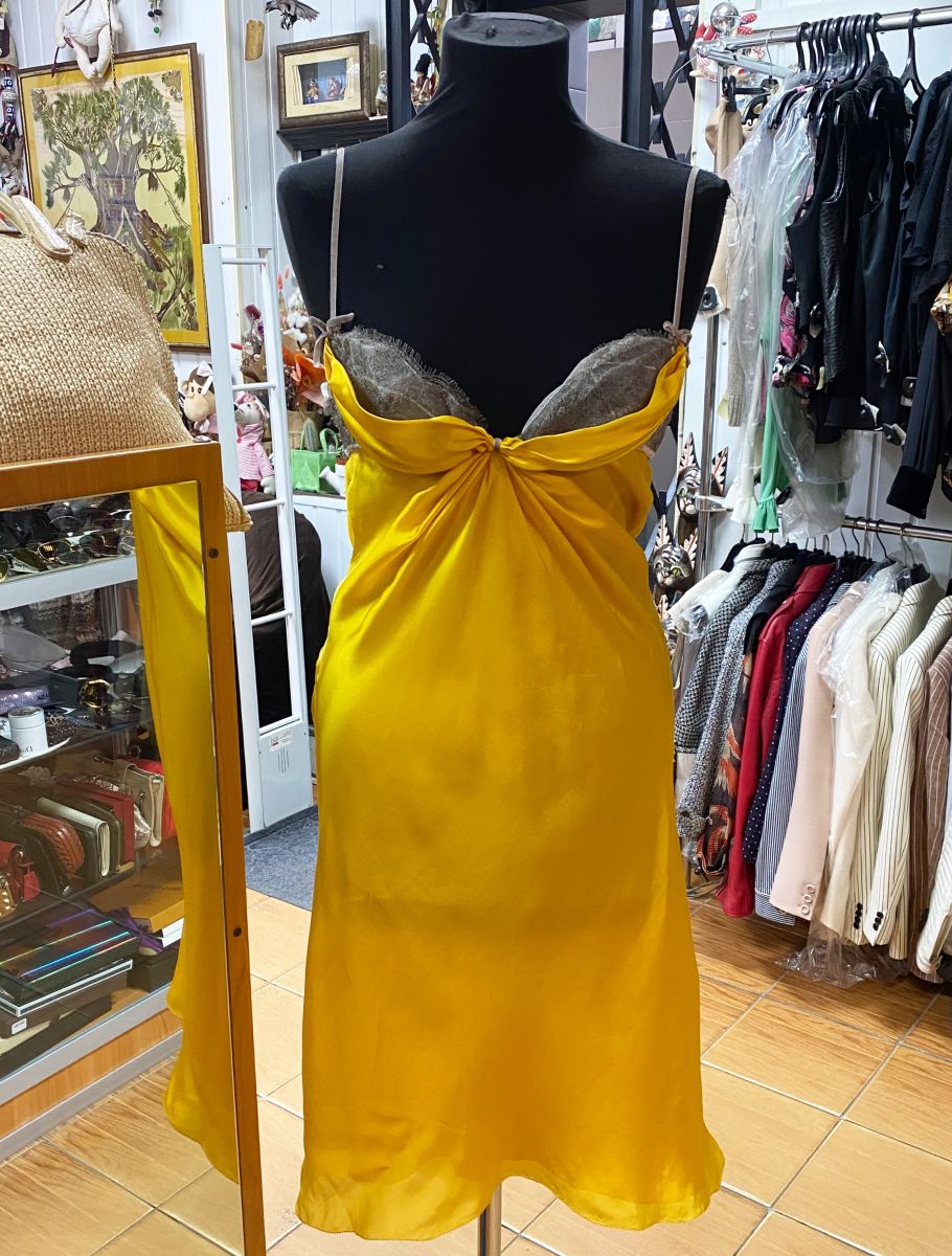 Платье Nina Ricci размер 38 цена 12 524 рубПлатье размер 42 цена 10 959 руб Платье Yakvb witch размер XS цена 15 655 руб