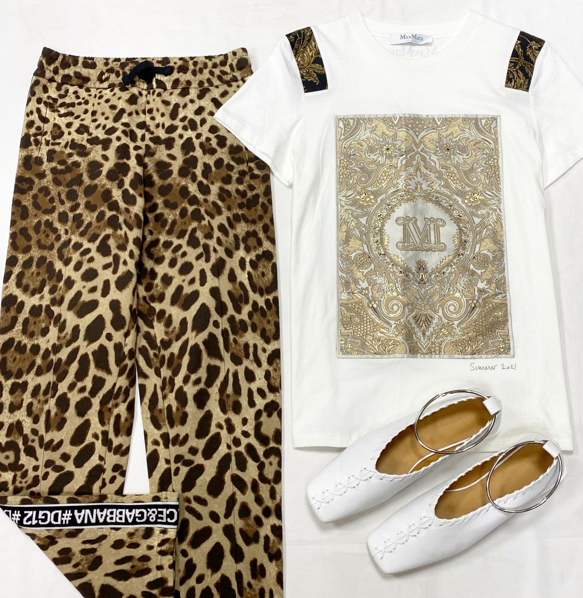 Брюки Dolce Gabbana размер 38 цена 18 786 руб 
Футболка Max Mara размер 40 цена 7 828 руб 
Балетки Jil Sander размер 40.5 цена 23 483 руб