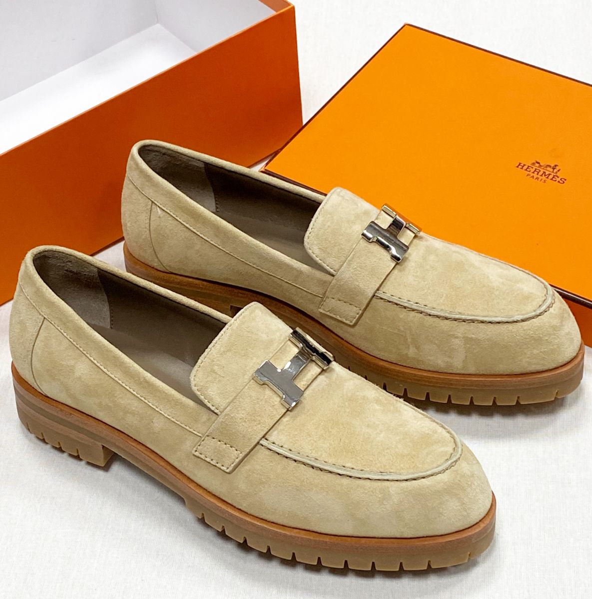 Лоферы /замша/Hermes размер 38 цена 46 965 руб
