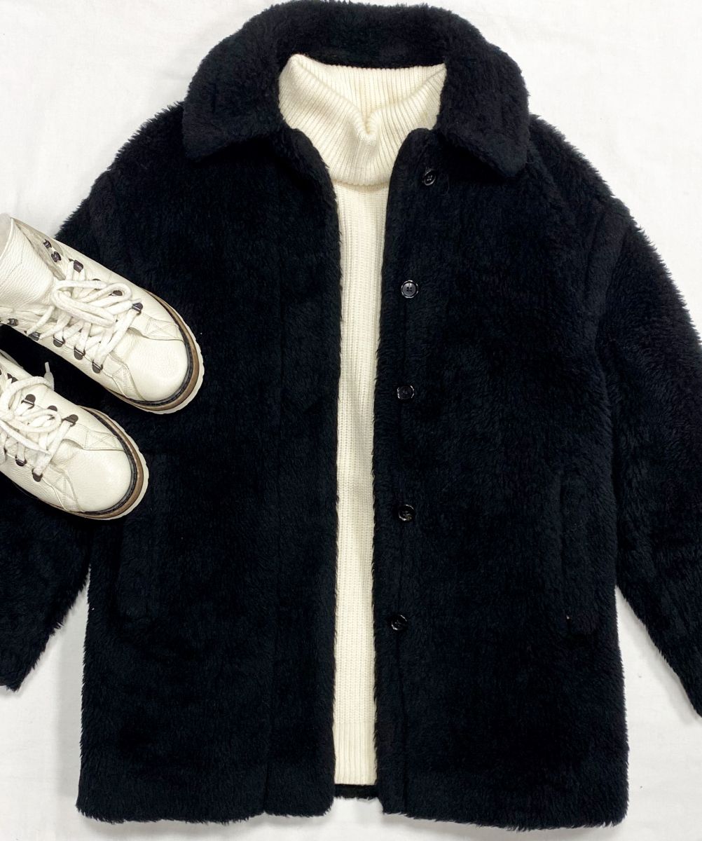 Полупальто Max Mara размер 40 цена 31 310 руб
Ботинки Kiton размер 37.5 цена 15 655 руб