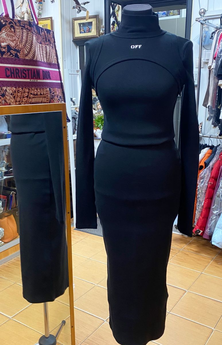 Платье Off White размер 44 цена 23 483 руб
Платье Prada размер 38 цена 23 483 руб